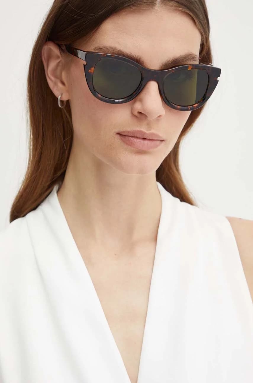 Солнцезащитные очки - фото 6