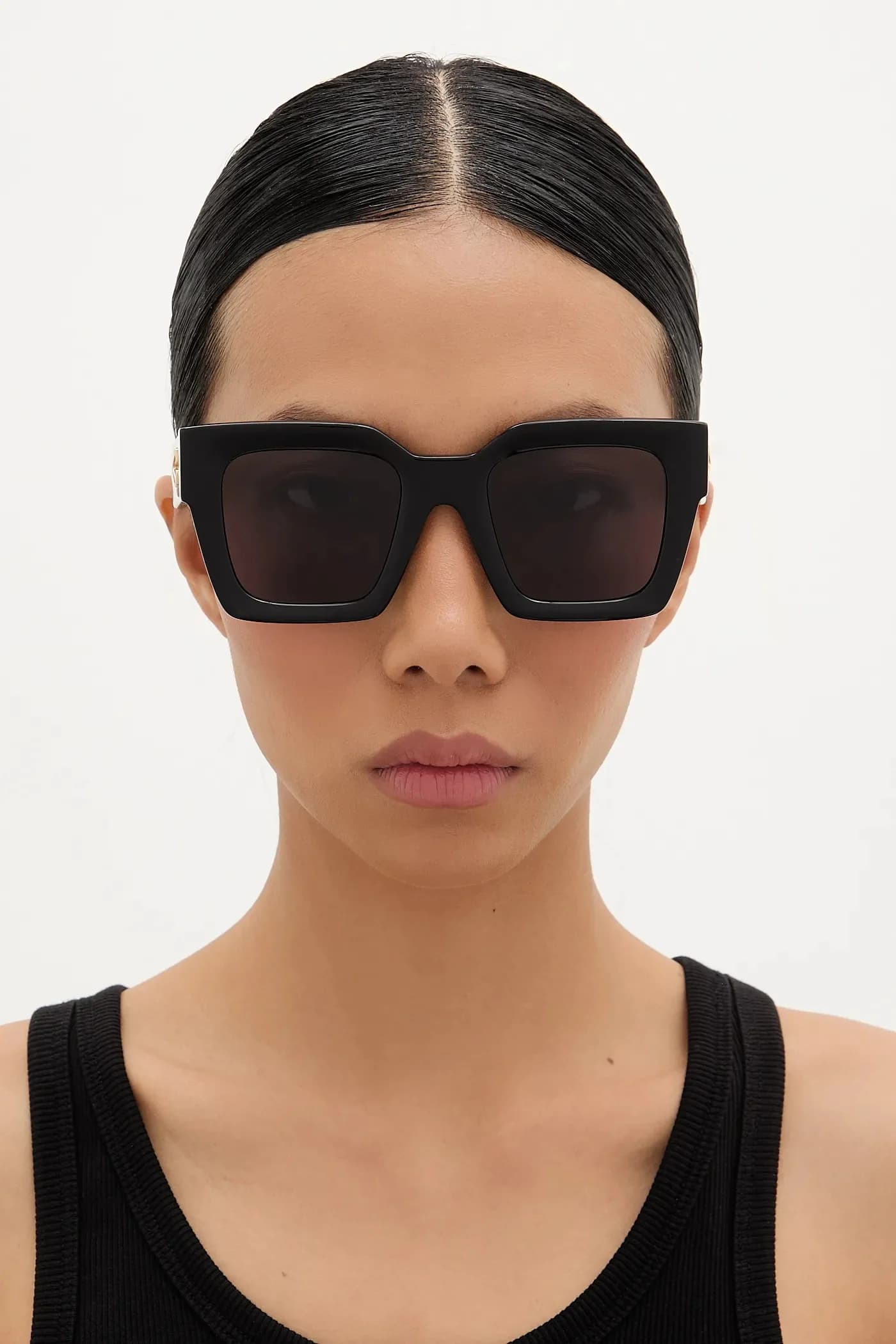 Солнцезащитные очки - фото 7