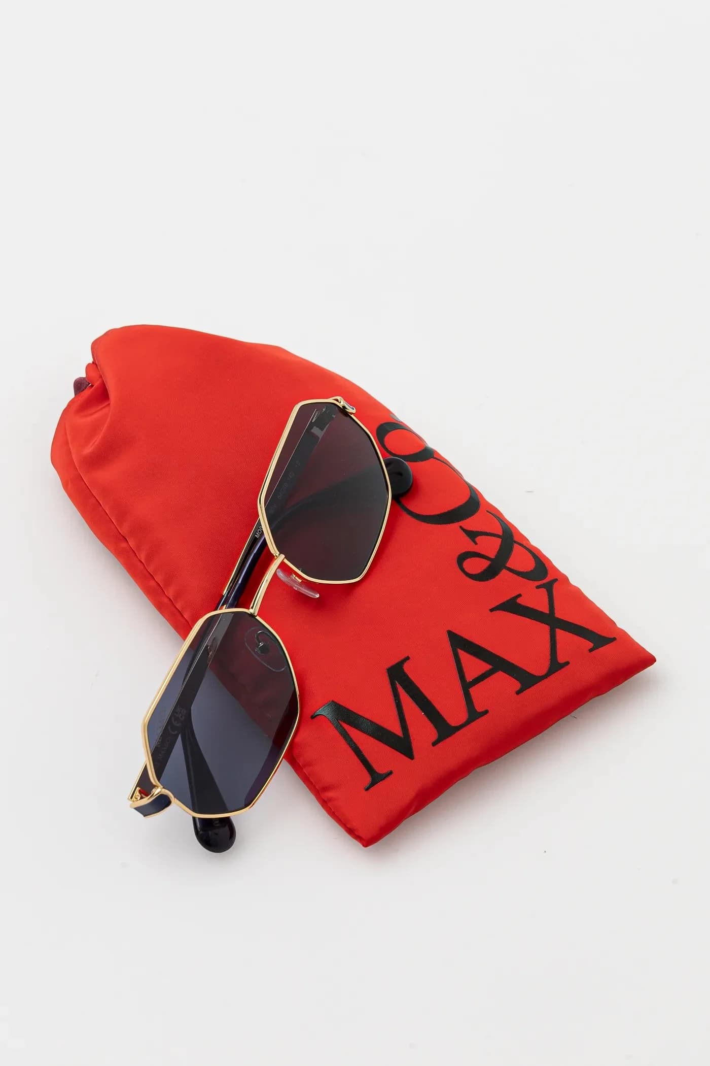 Солнцезащитные очки - фото 3