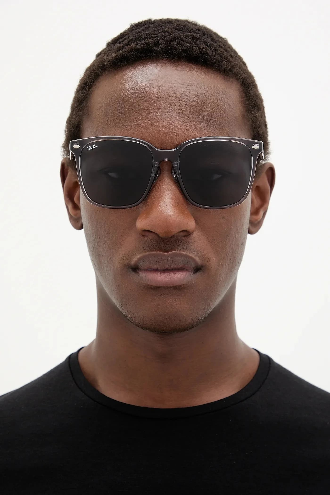 Солнцезащитные очки - фото 3