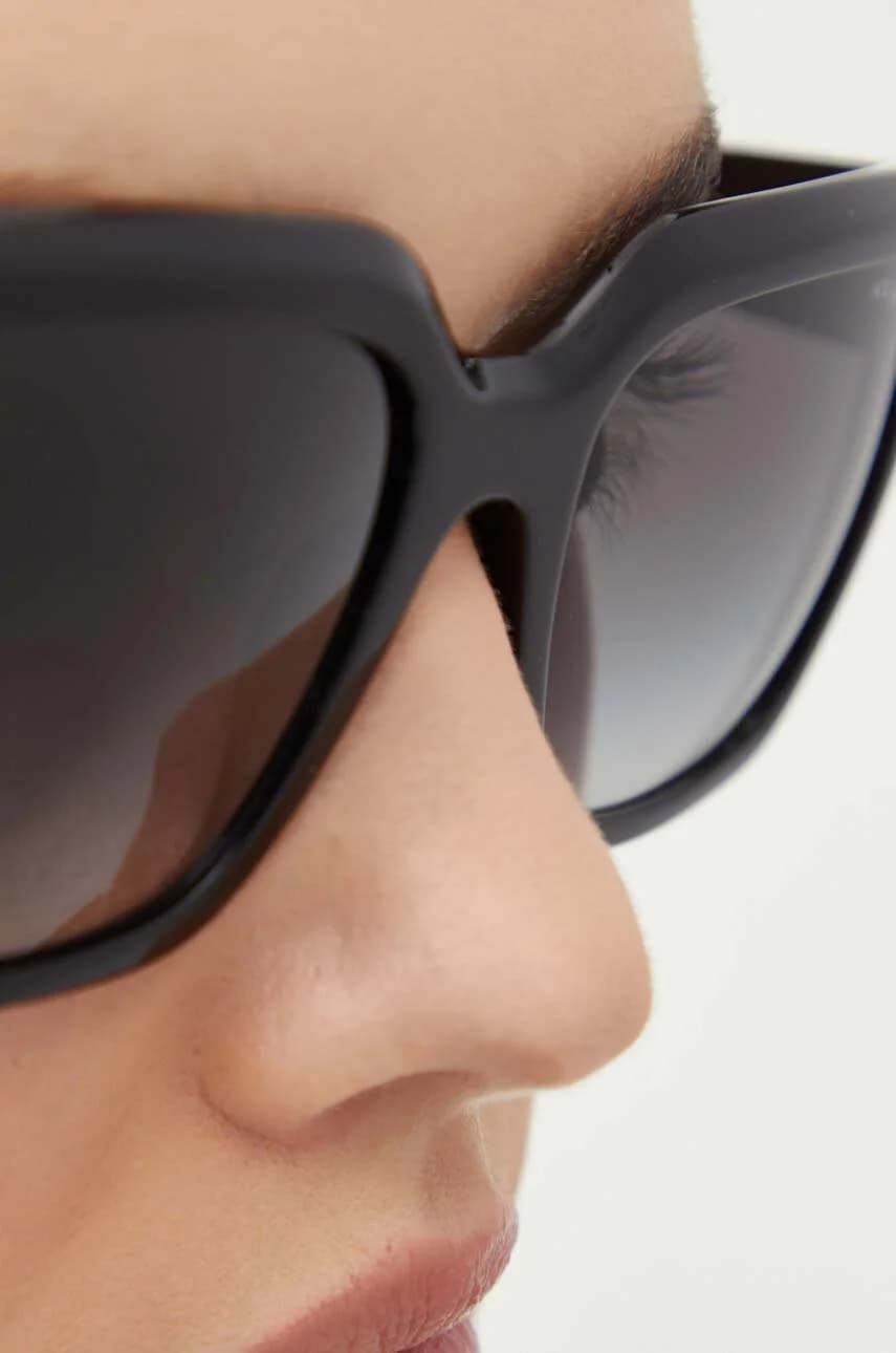 Солнцезащитные очки - фото 3