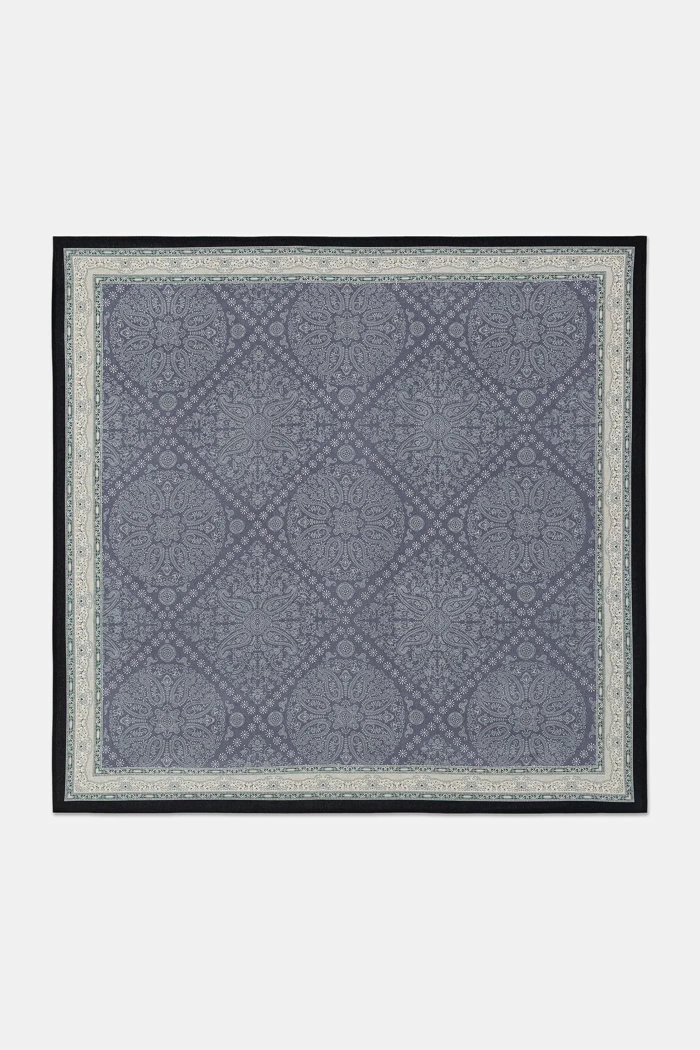 Шелковый шарф