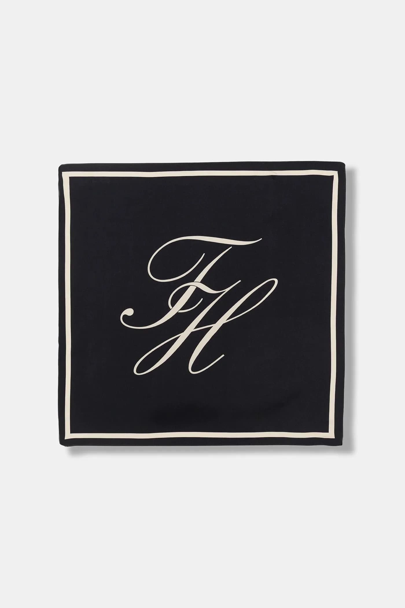 Шелковый шарф