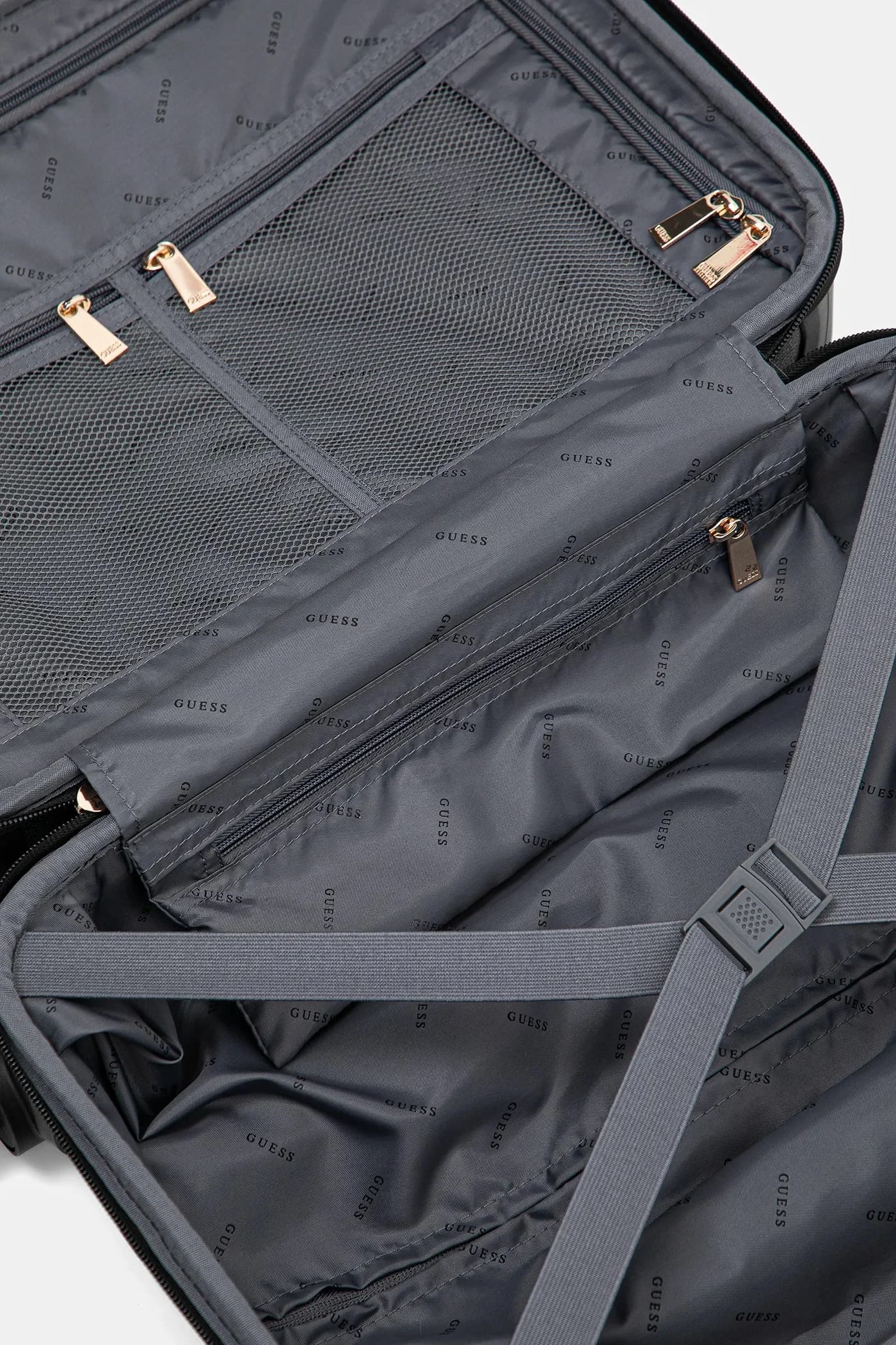 Чемодан - фото 5