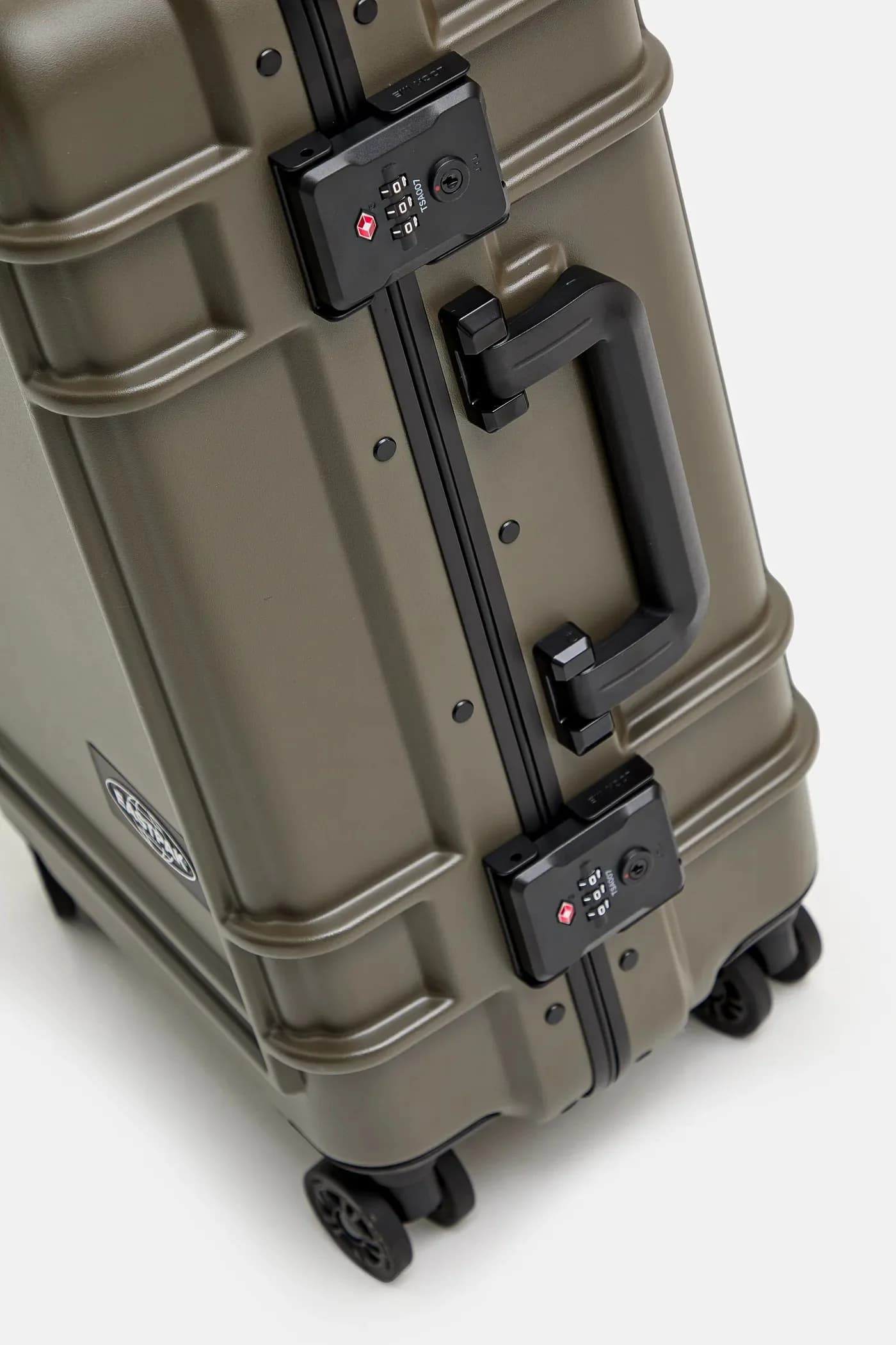 Чехол Resist'R S - фото 4