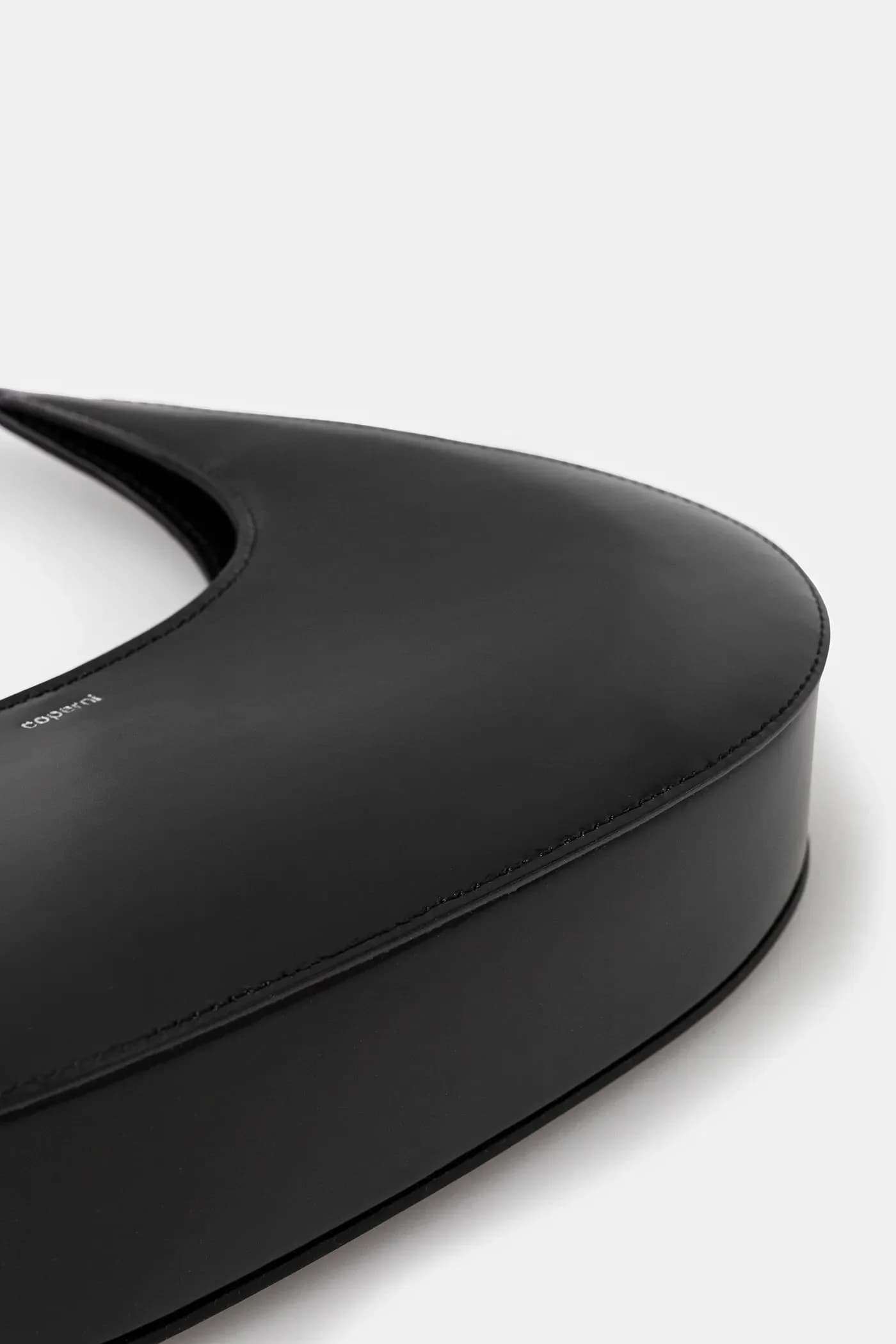 Тонкая кожаная сумка Swipe Baguette - фото 4