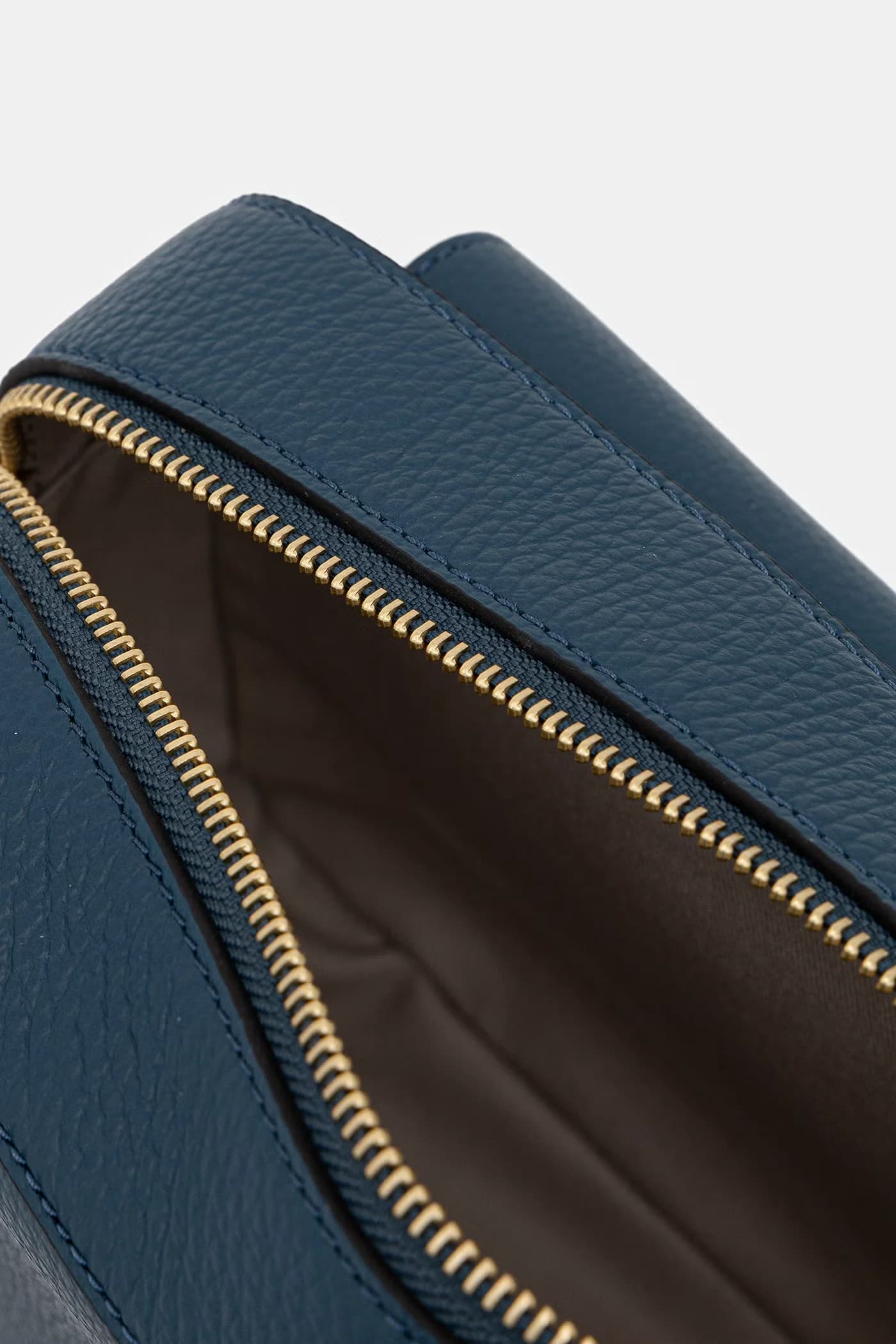 Кожаная сумка Coccinelle BEAT SOFT - фото 5