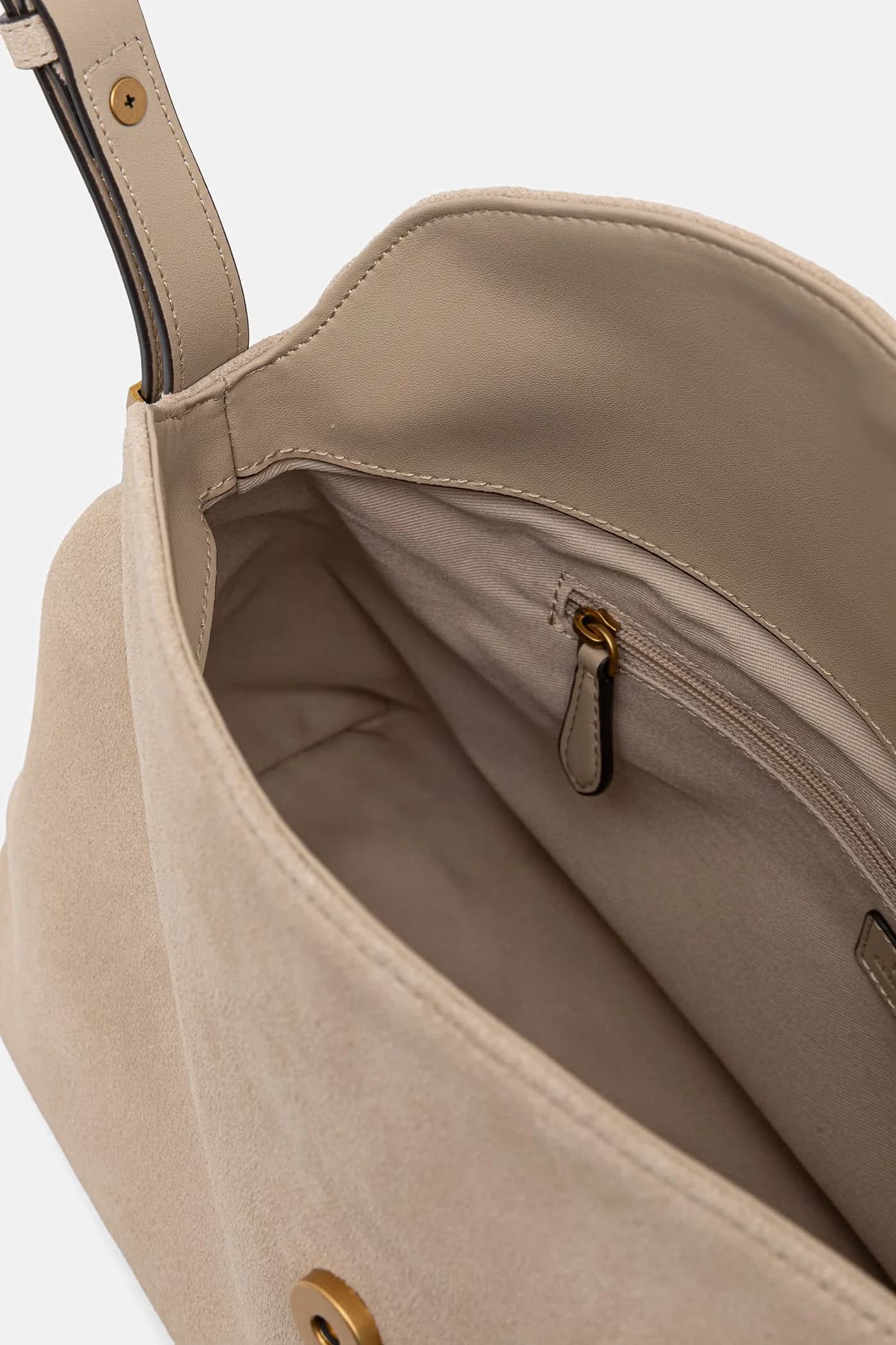 Горизонтальная женская замшевая сумочка - фото 5