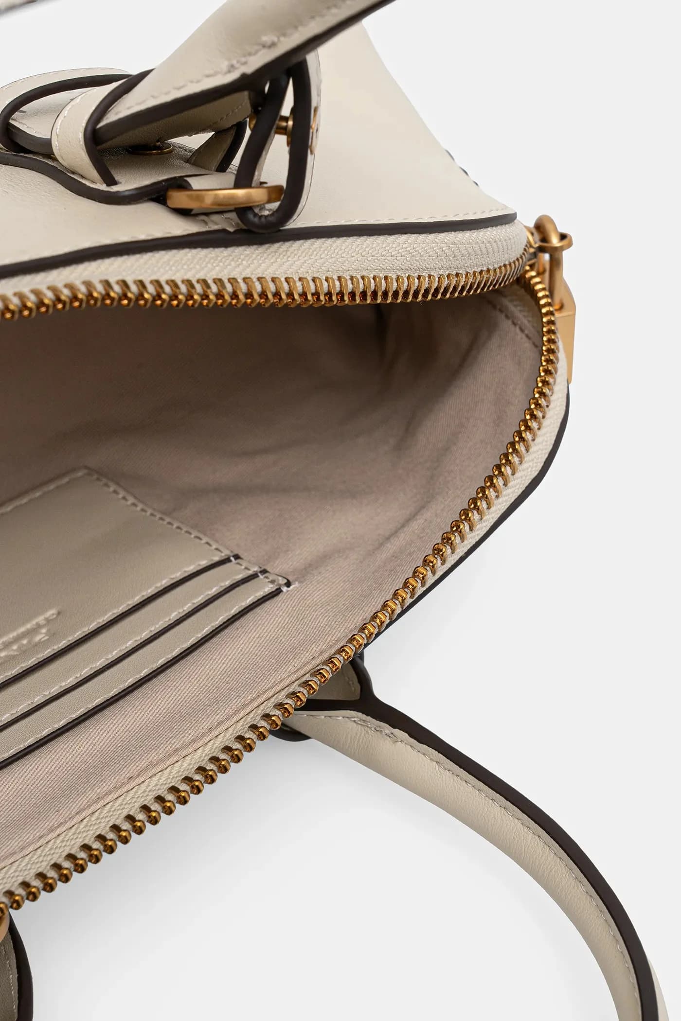 Горизонтальная кожаная сумочка - фото 4