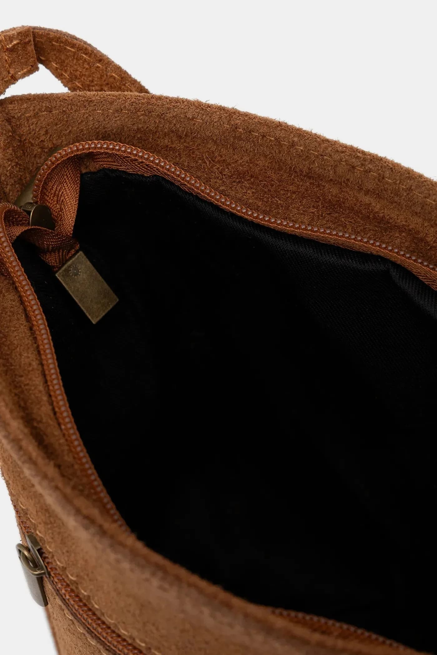 Замшевая сумочка - фото 5