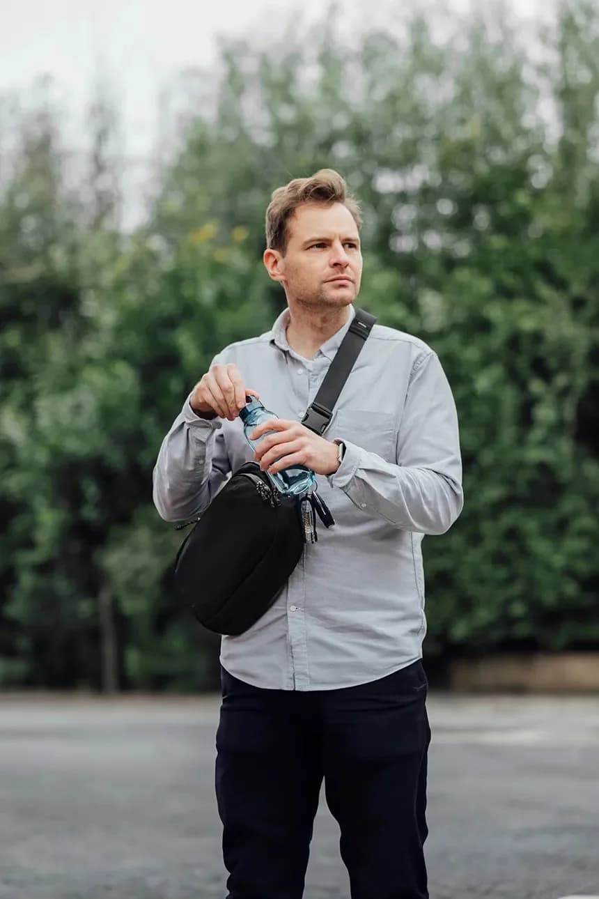 Сумка через плечо Sling Plus объемом 6 л - фото 8