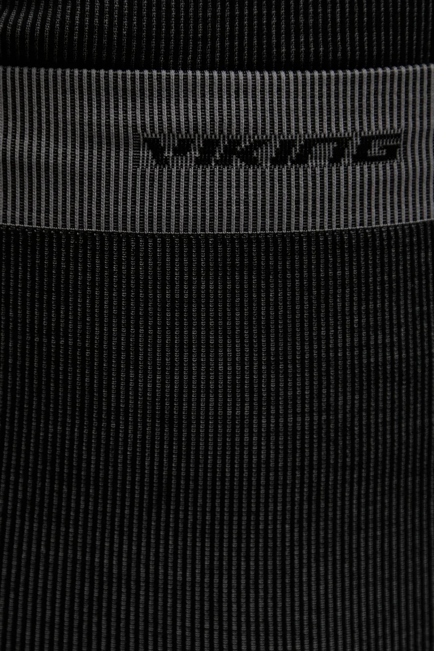 Комплект функционального нижнего белья - леггинсы и лонгслив Mounti. - фото 6