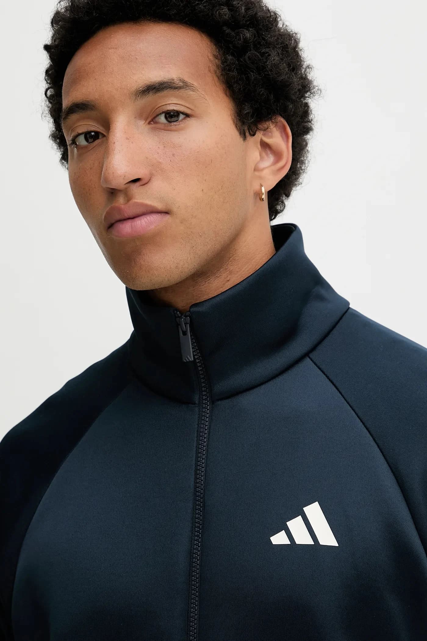 Толстовка стадиона - фото 4