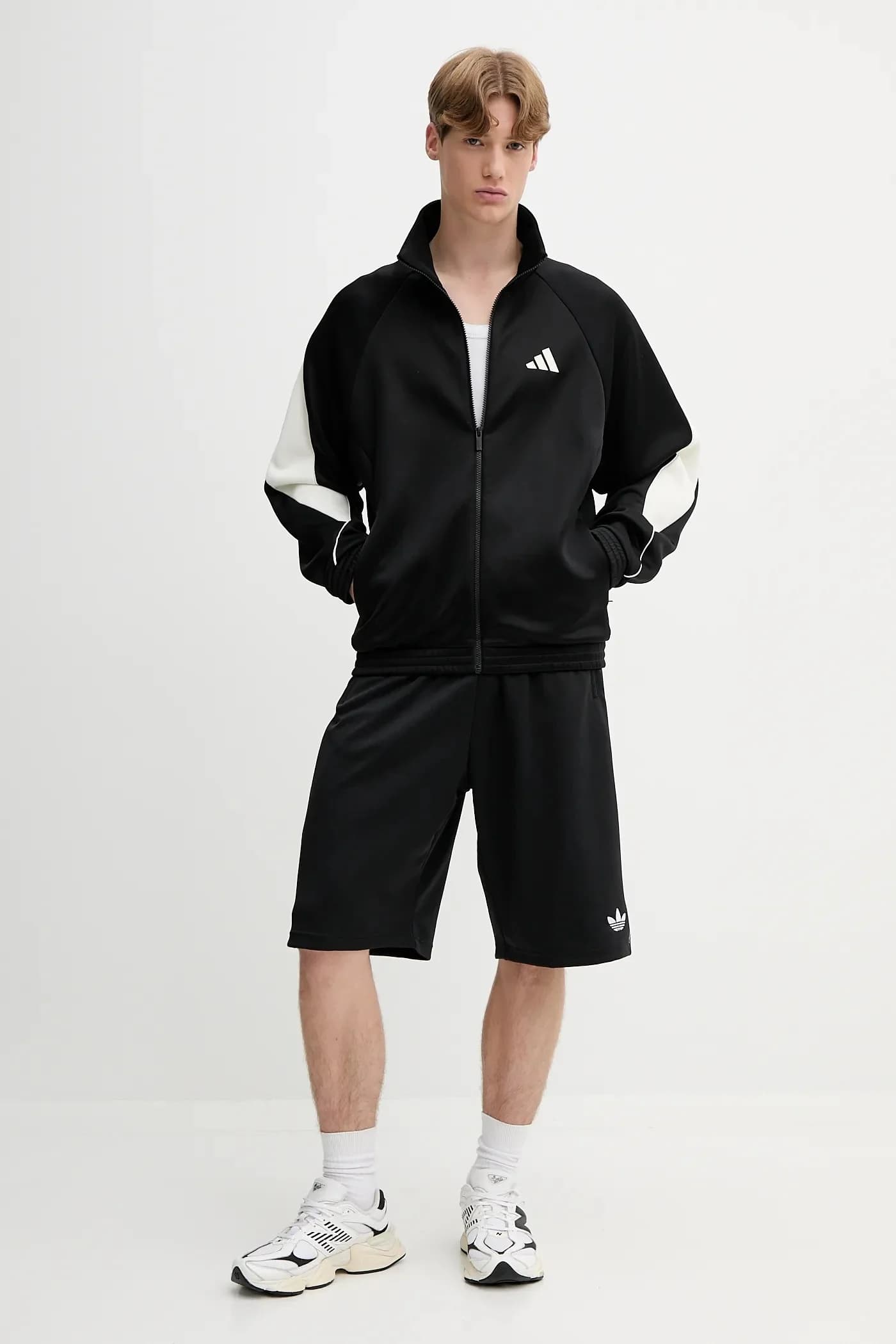 Толстовка стадиона - фото 2