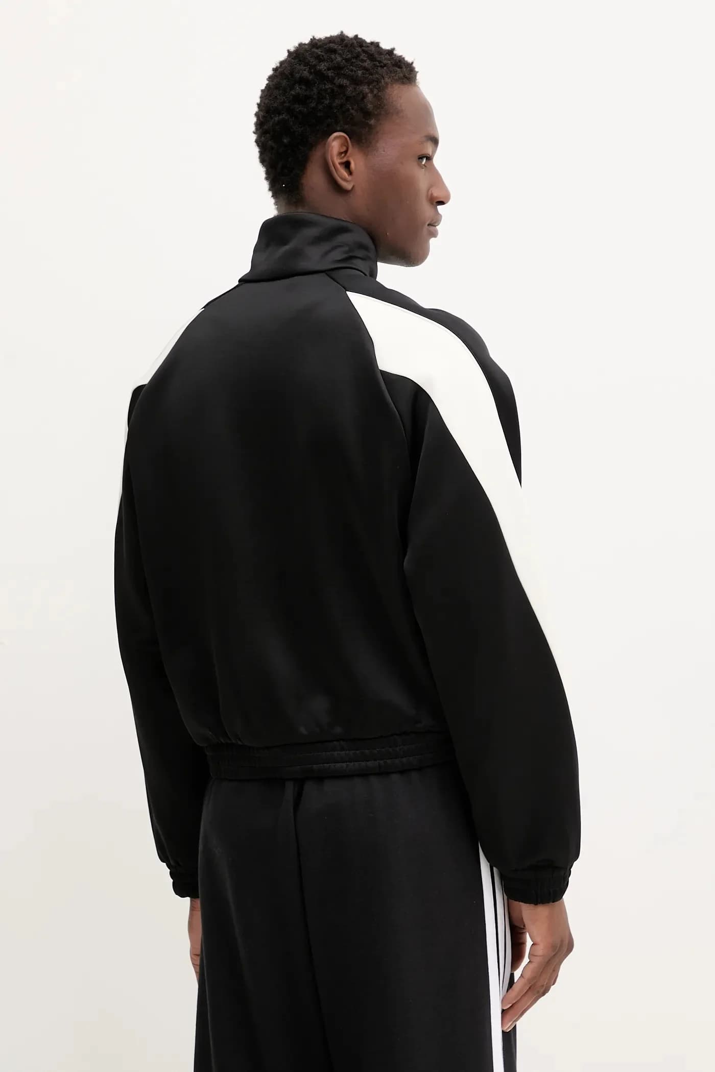 Толстовка стадиона - фото 3