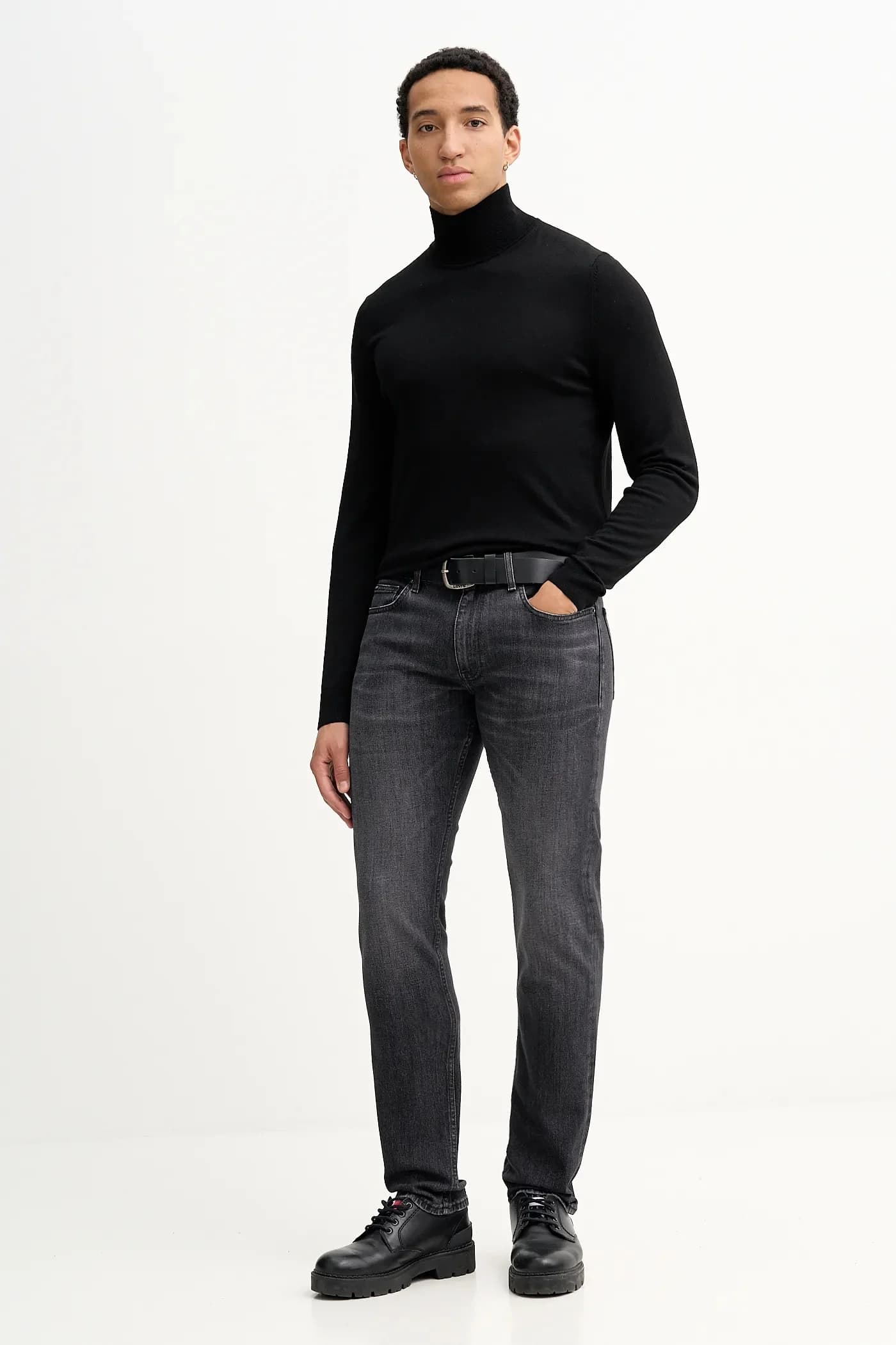 Джинсы - фото 2