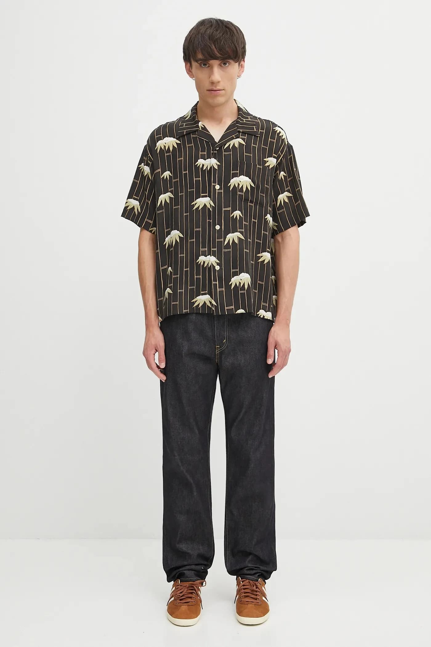 Джинсы с социальной скульптурой - фото 6