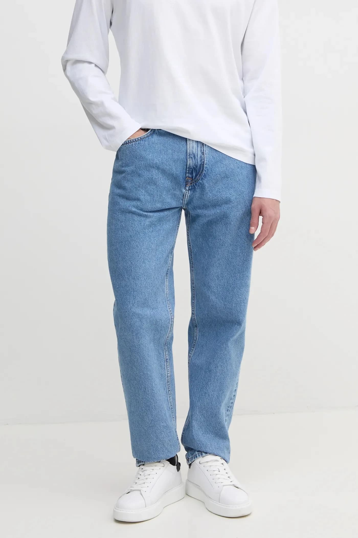 Джинсы СВОБОДНОГО КРОЯ ДЖИНС