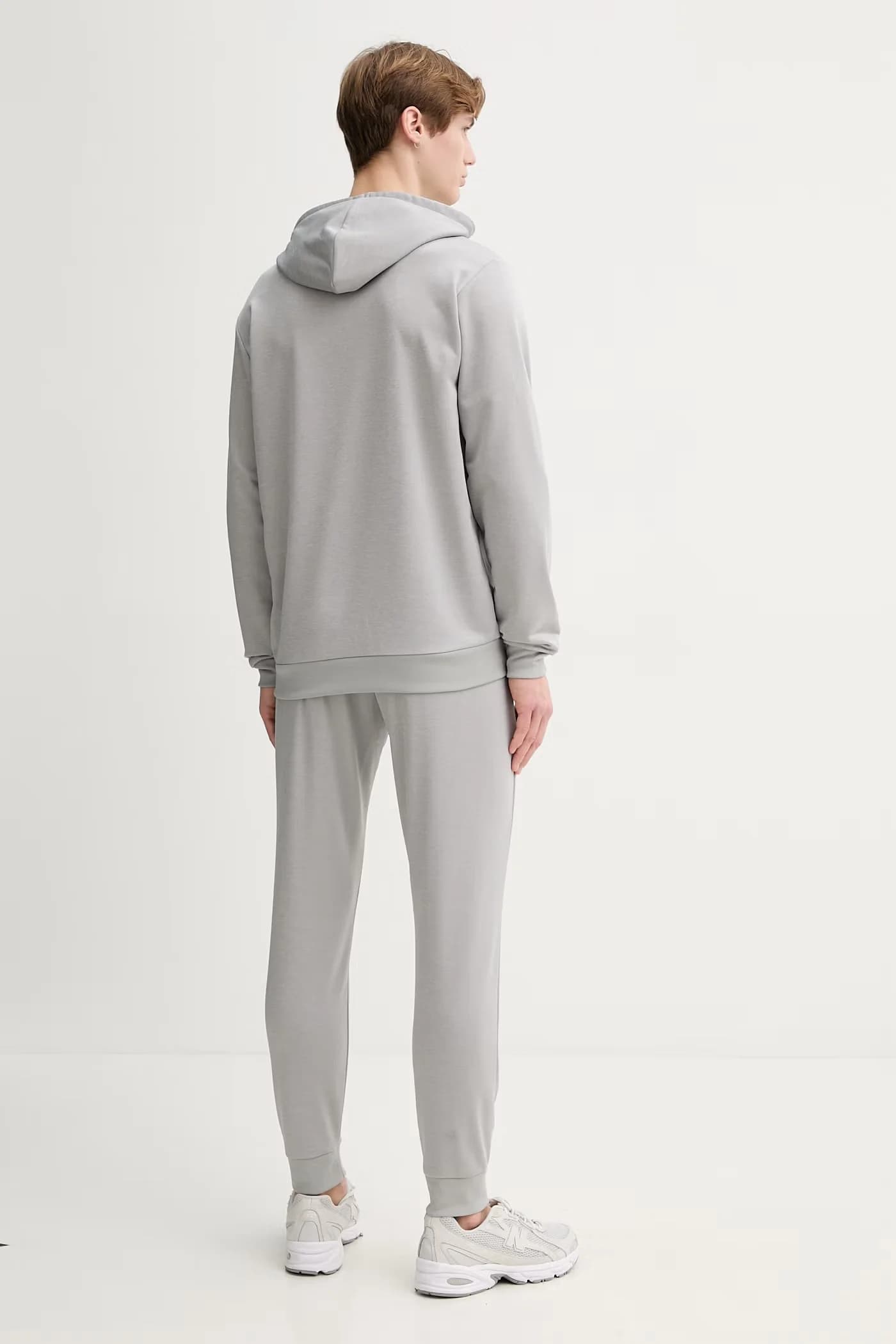 Спортивный костюм - фото 4