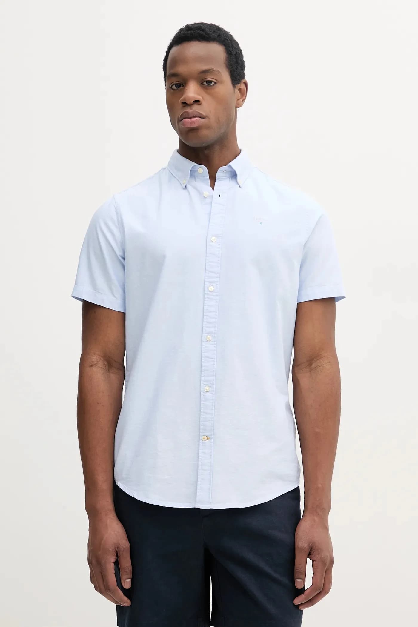 Мужская хлопковая оксфордская рубашка Oxtown S/S Tailored Shirt - фото 1