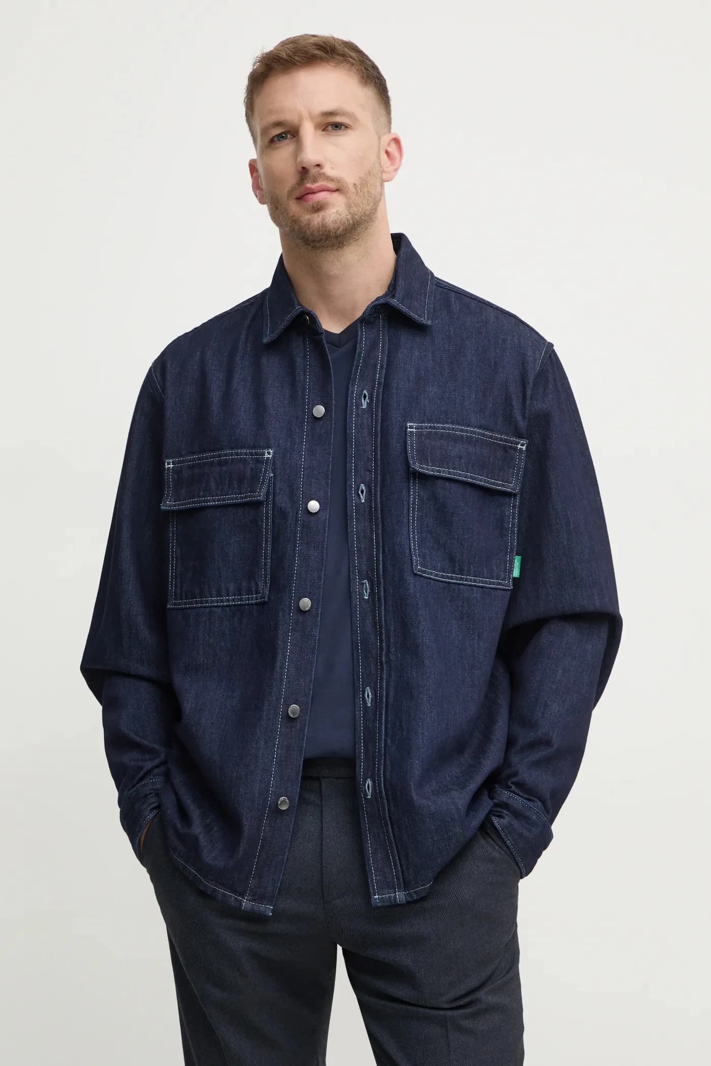 Джинсовая рубашка