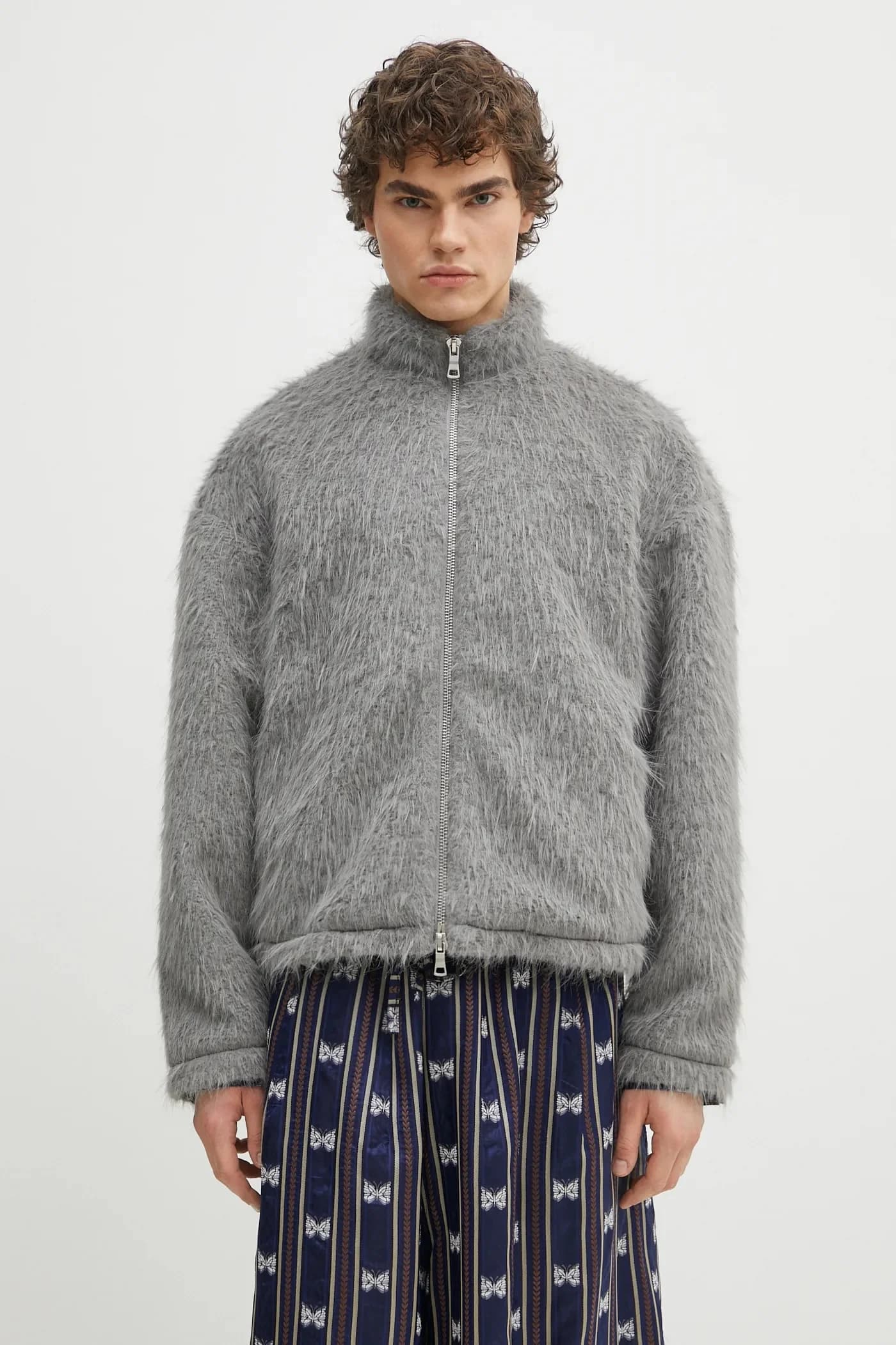 Спортивная куртка из искусственной альпаки