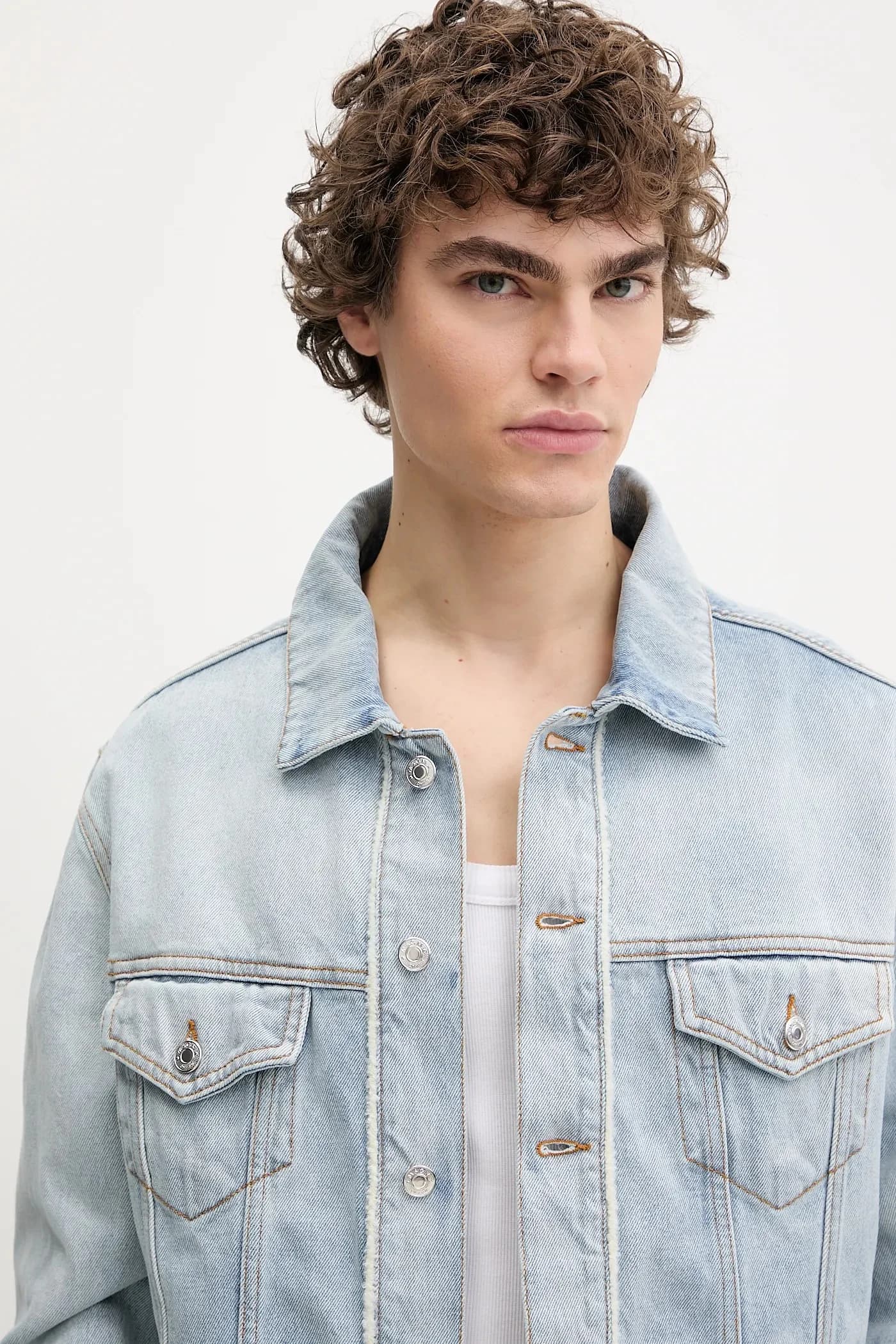 Джинсовая куртка - фото 4