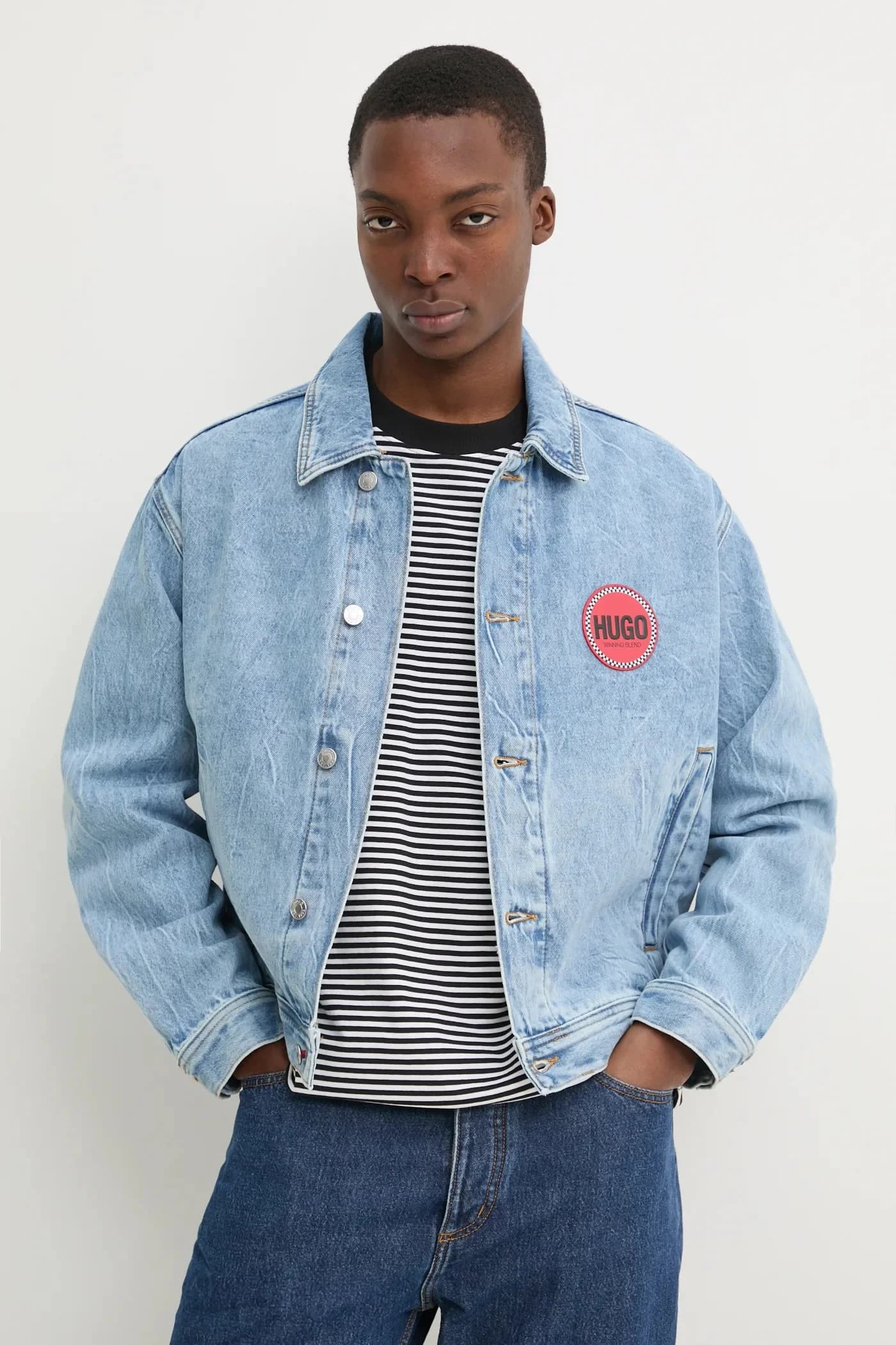 Джинсовая куртка