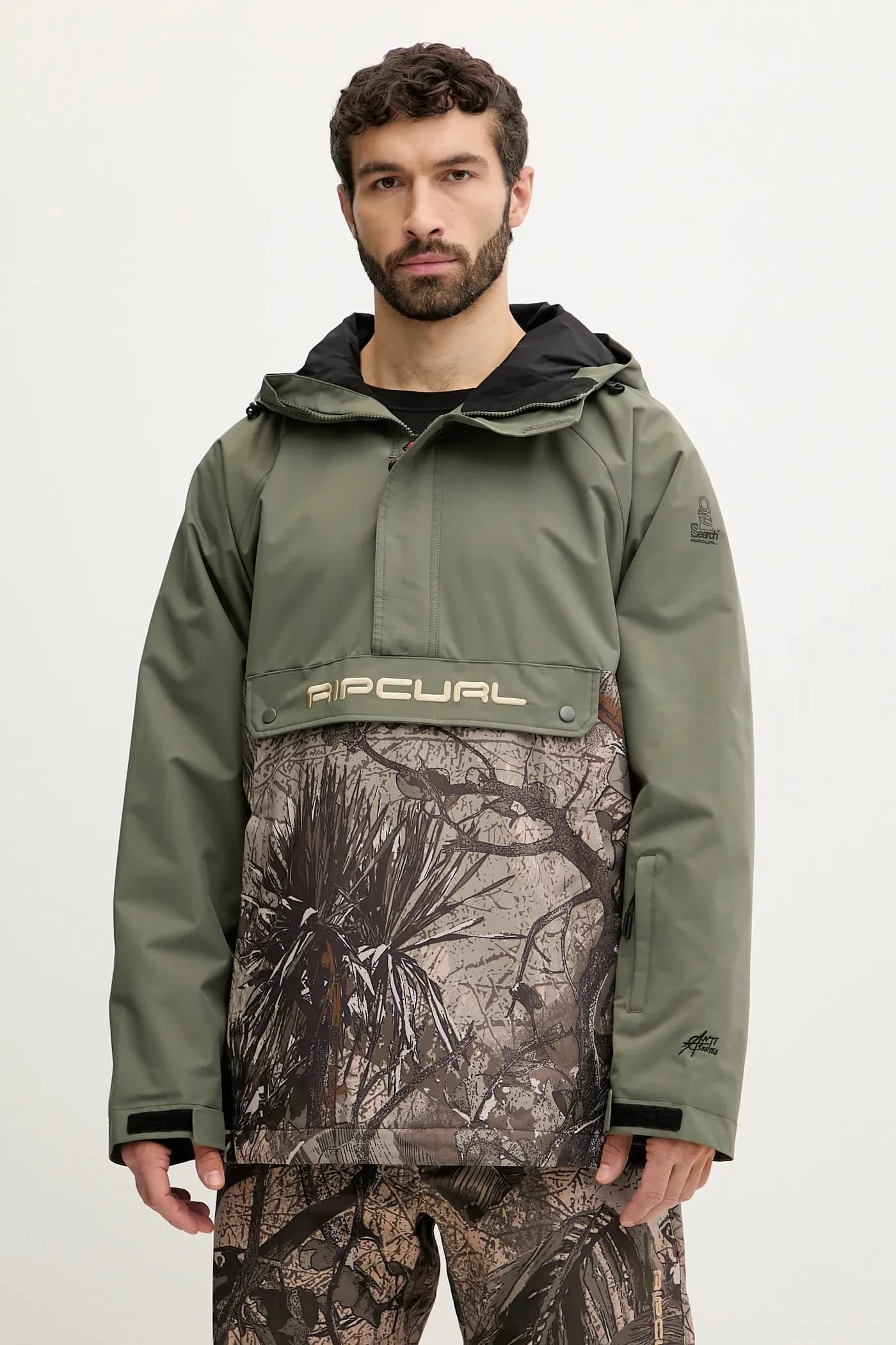 Примативная куртка зеленая для мужчин