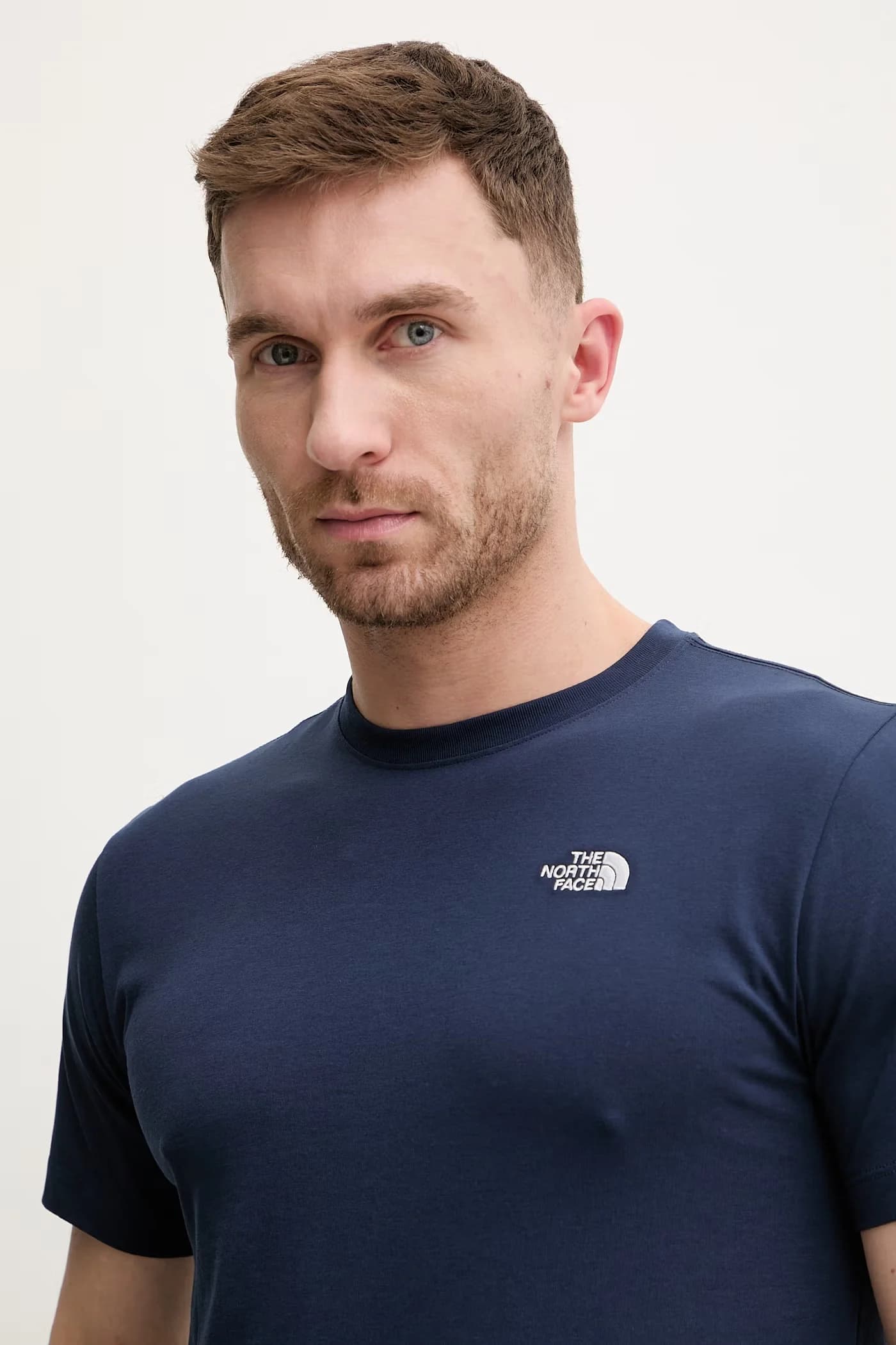 Простая футболка с куполом - фото 4