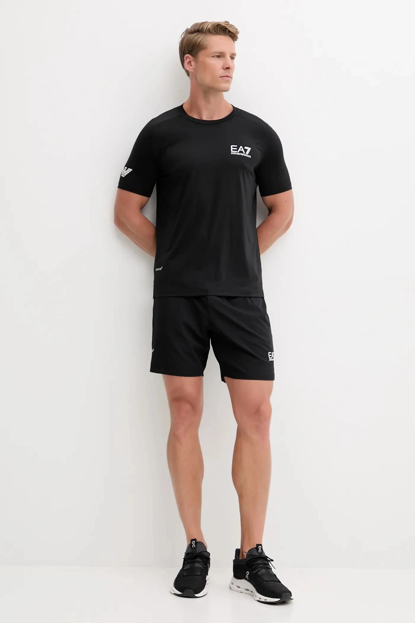 футболка - фото 2