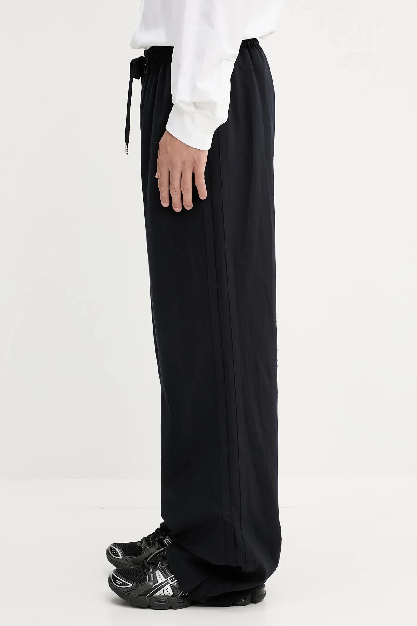 Костюмные брюки из смесовой шерсти - фото 2