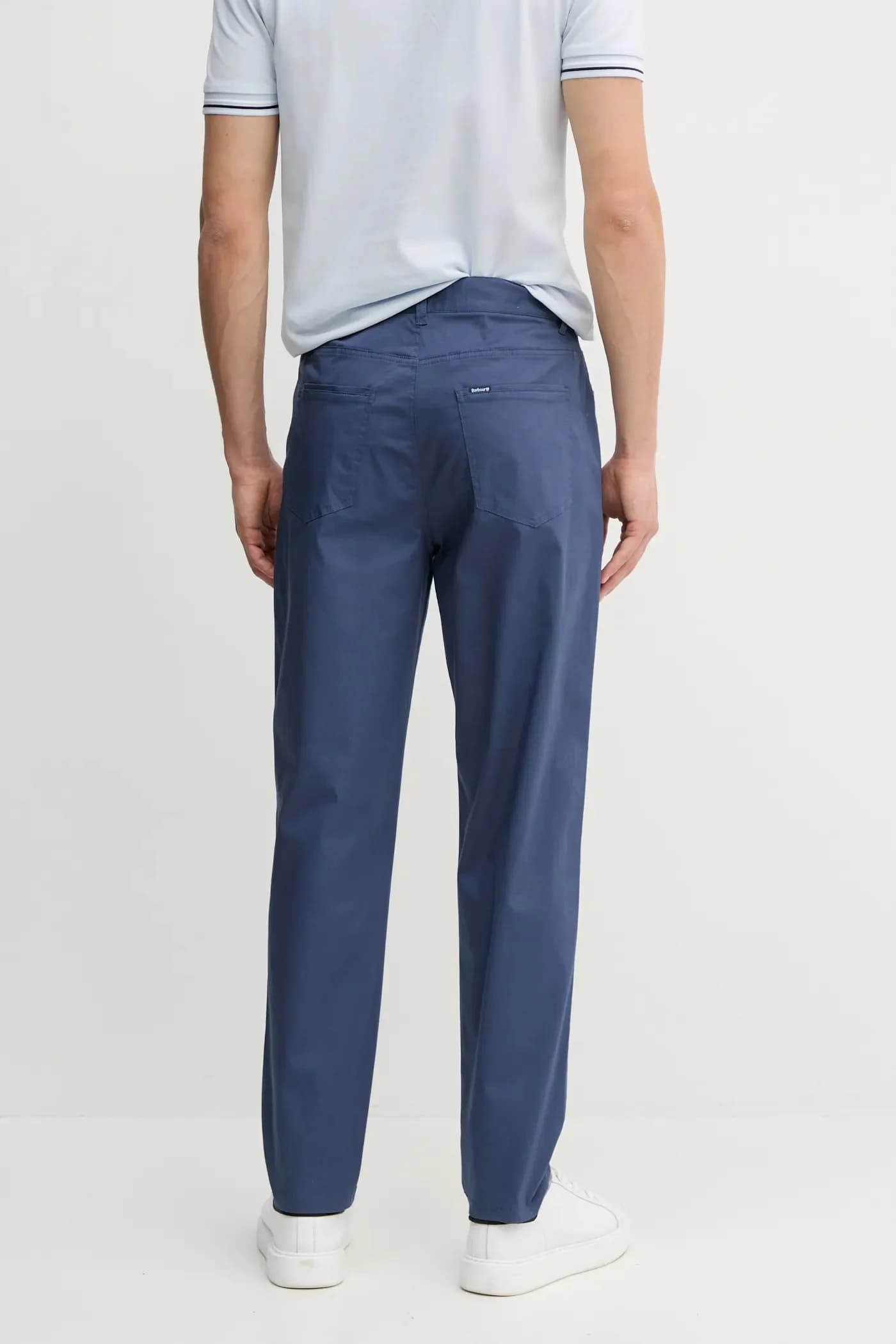 Легкие эластичные брюки чинос стандартного кроя - фото 3