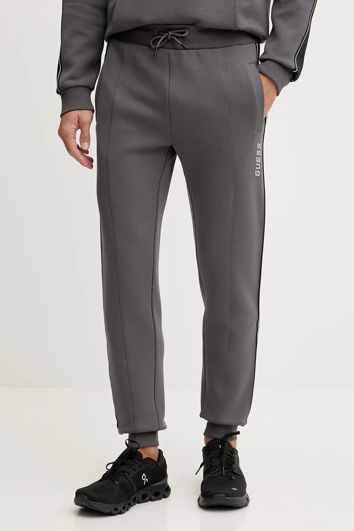 Спортивные штаны МИККИ