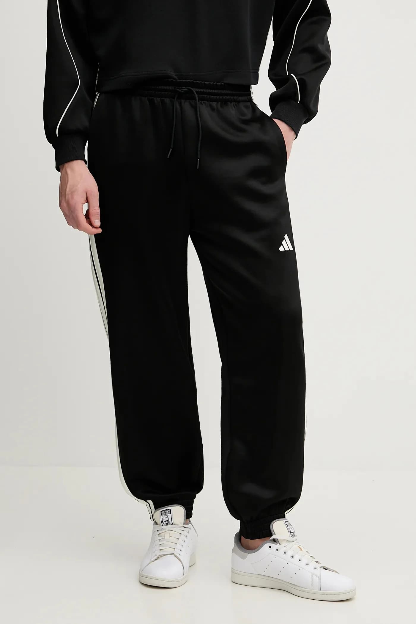 спортивные брюки для стадиона