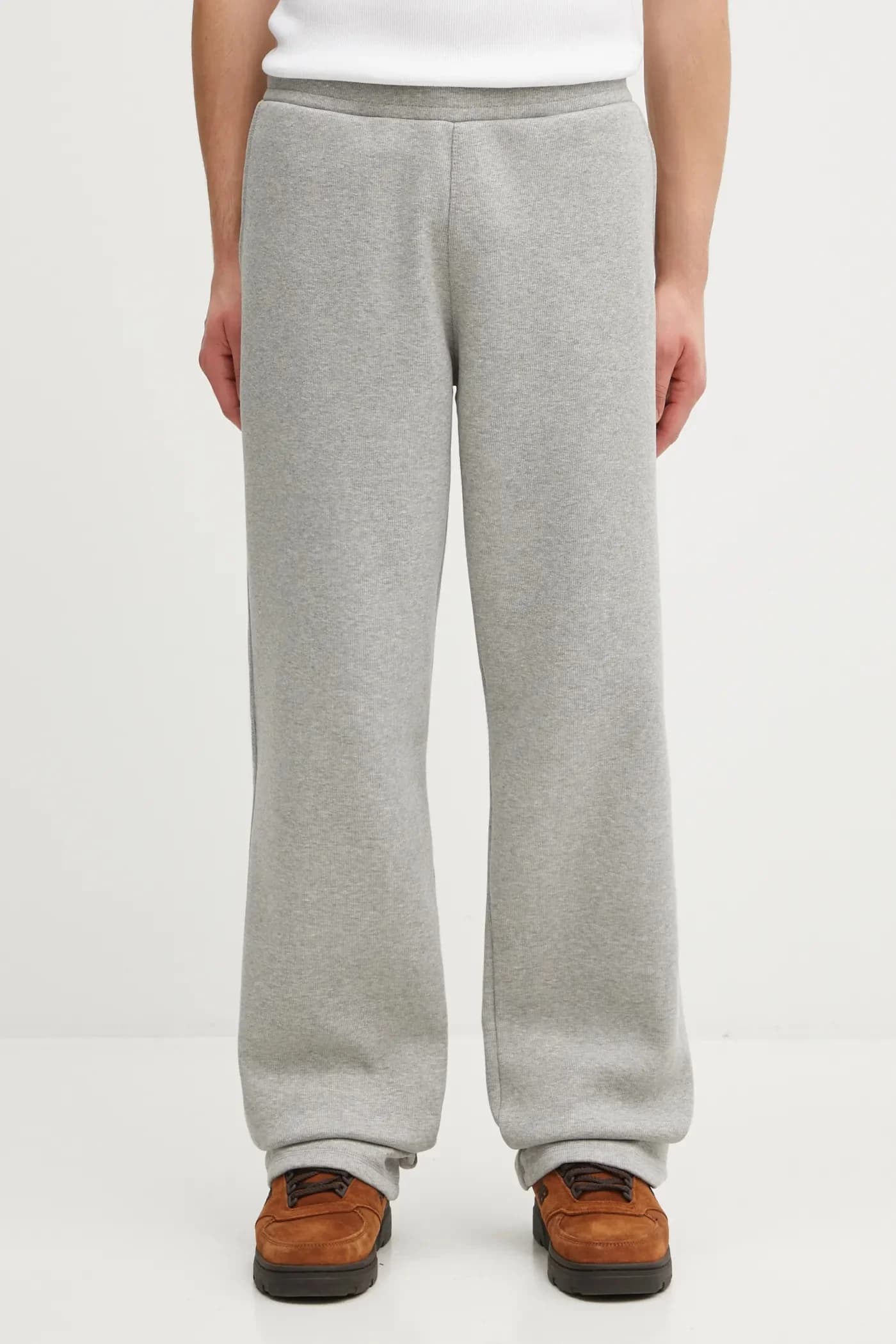 Спортивные брюки в моно рубчик