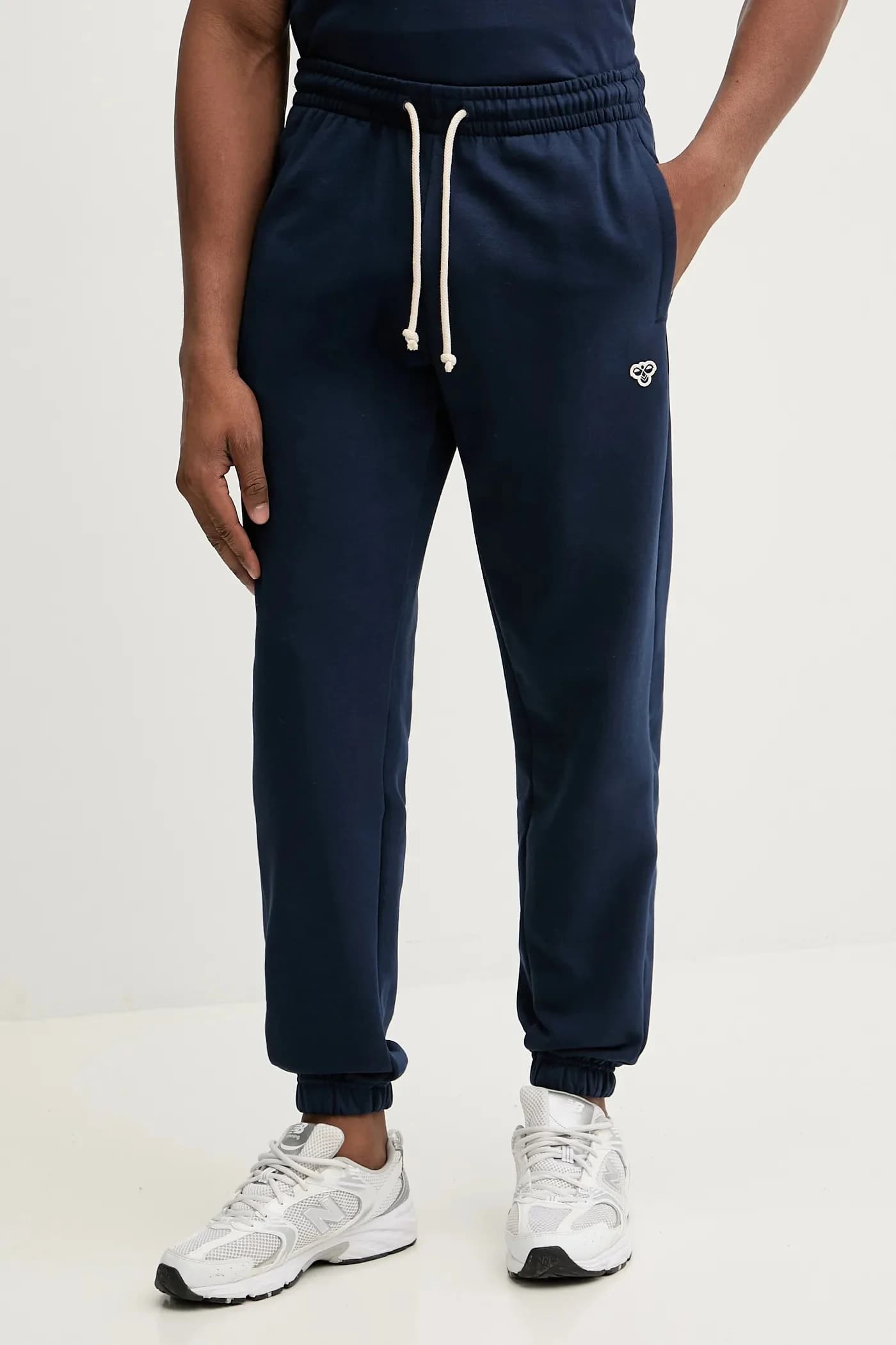 Спортивные штаны