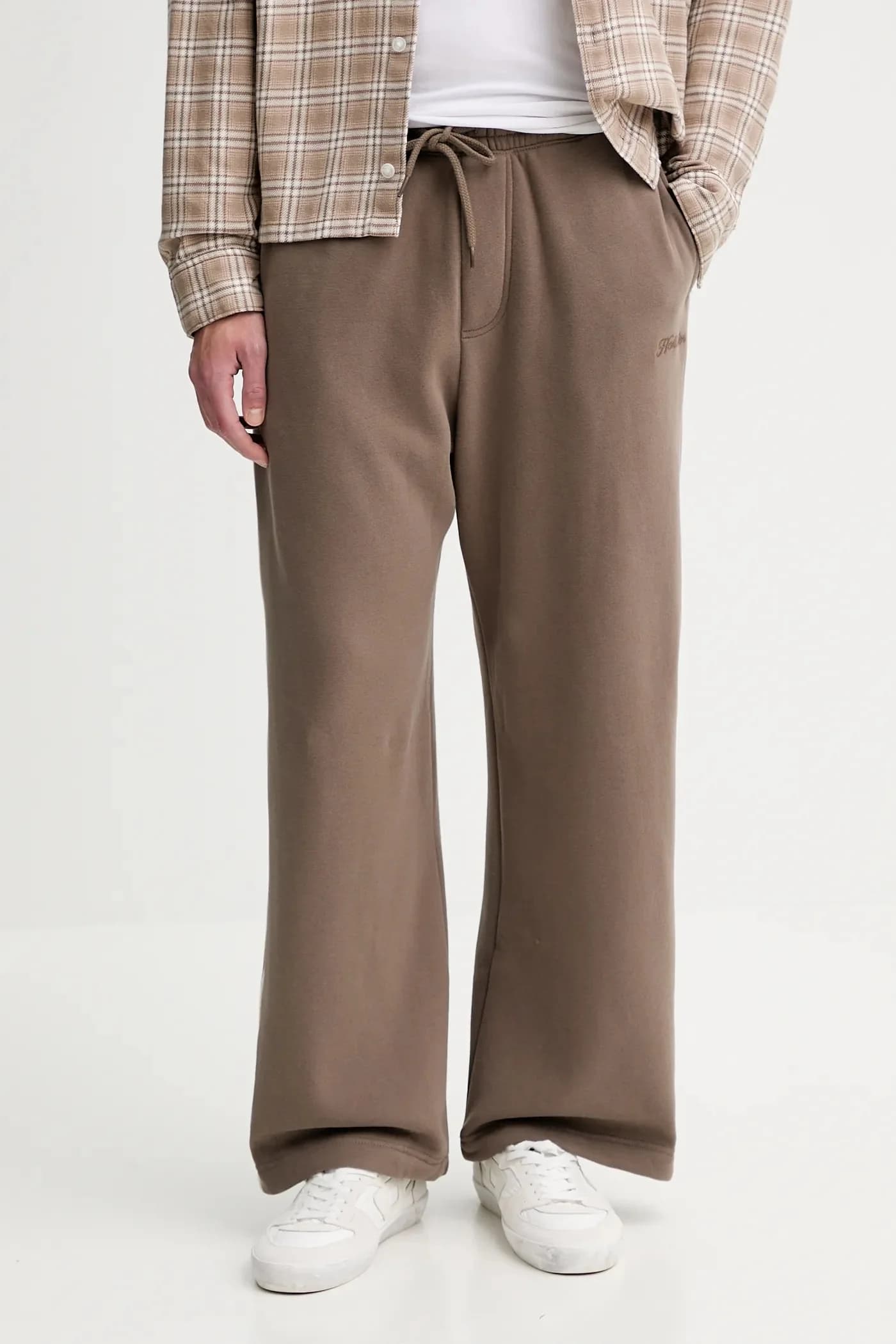 Спортивные штаны