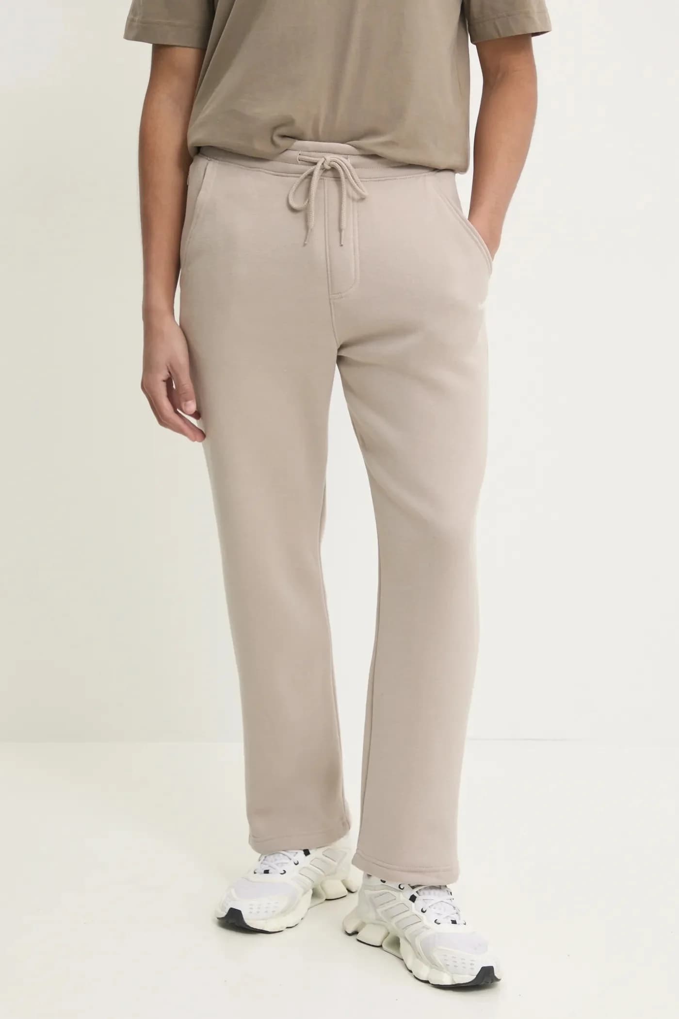 Спортивные штаны