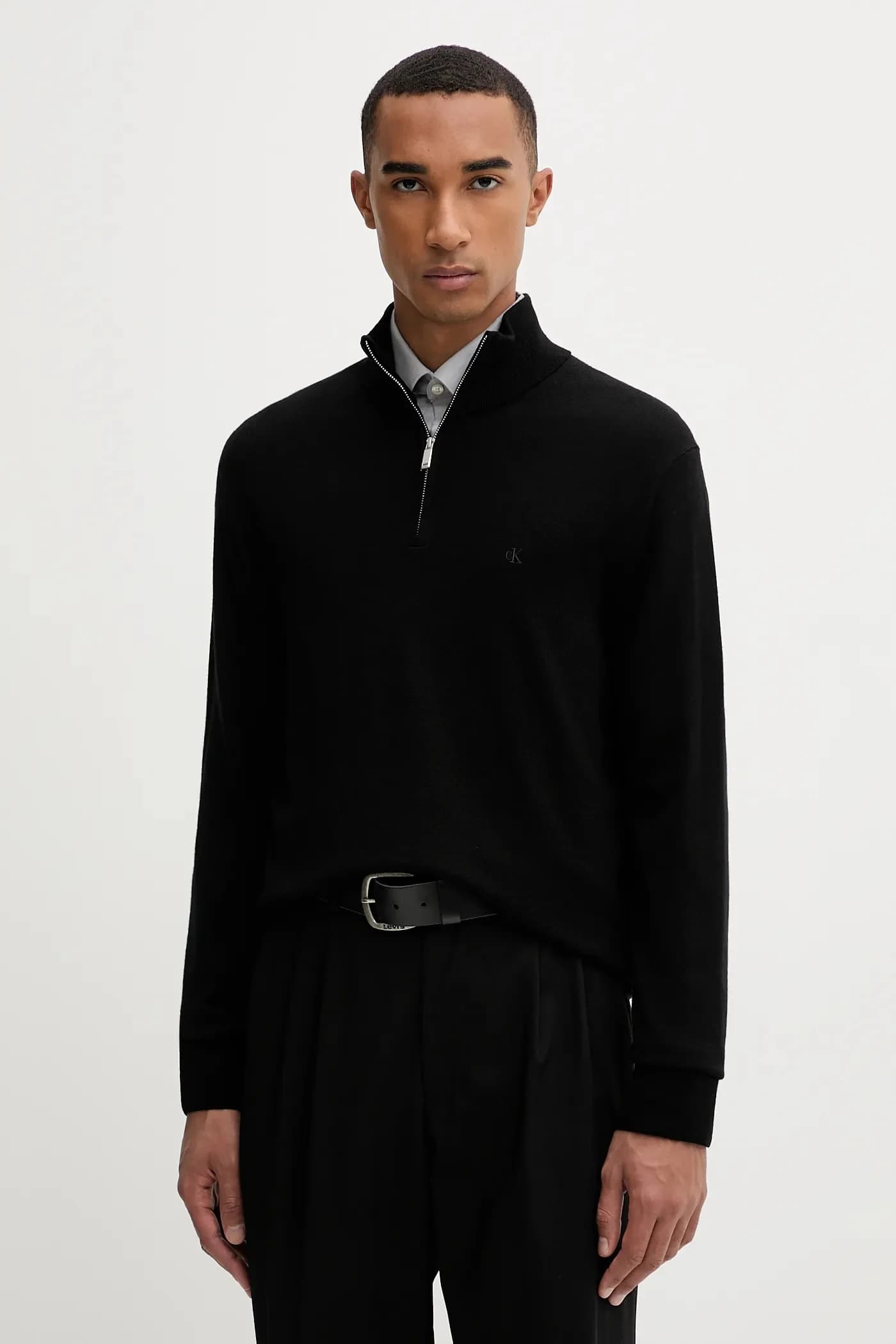 Шерстяной свитер