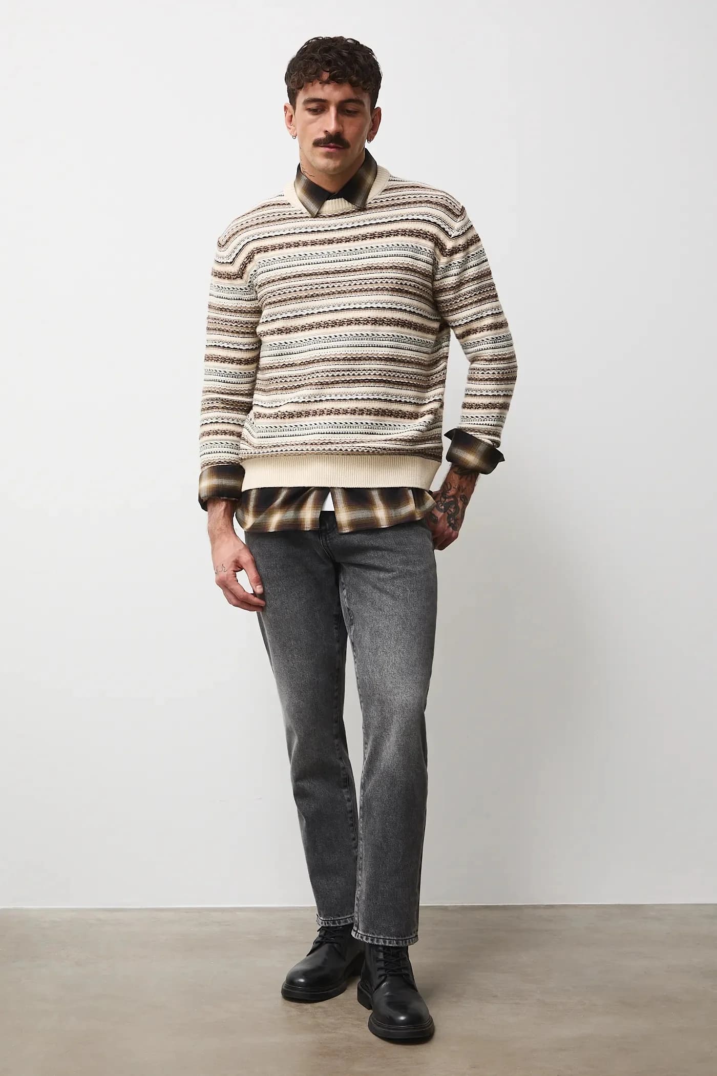 Мужской свитер из смесовой шерсти - фото 2