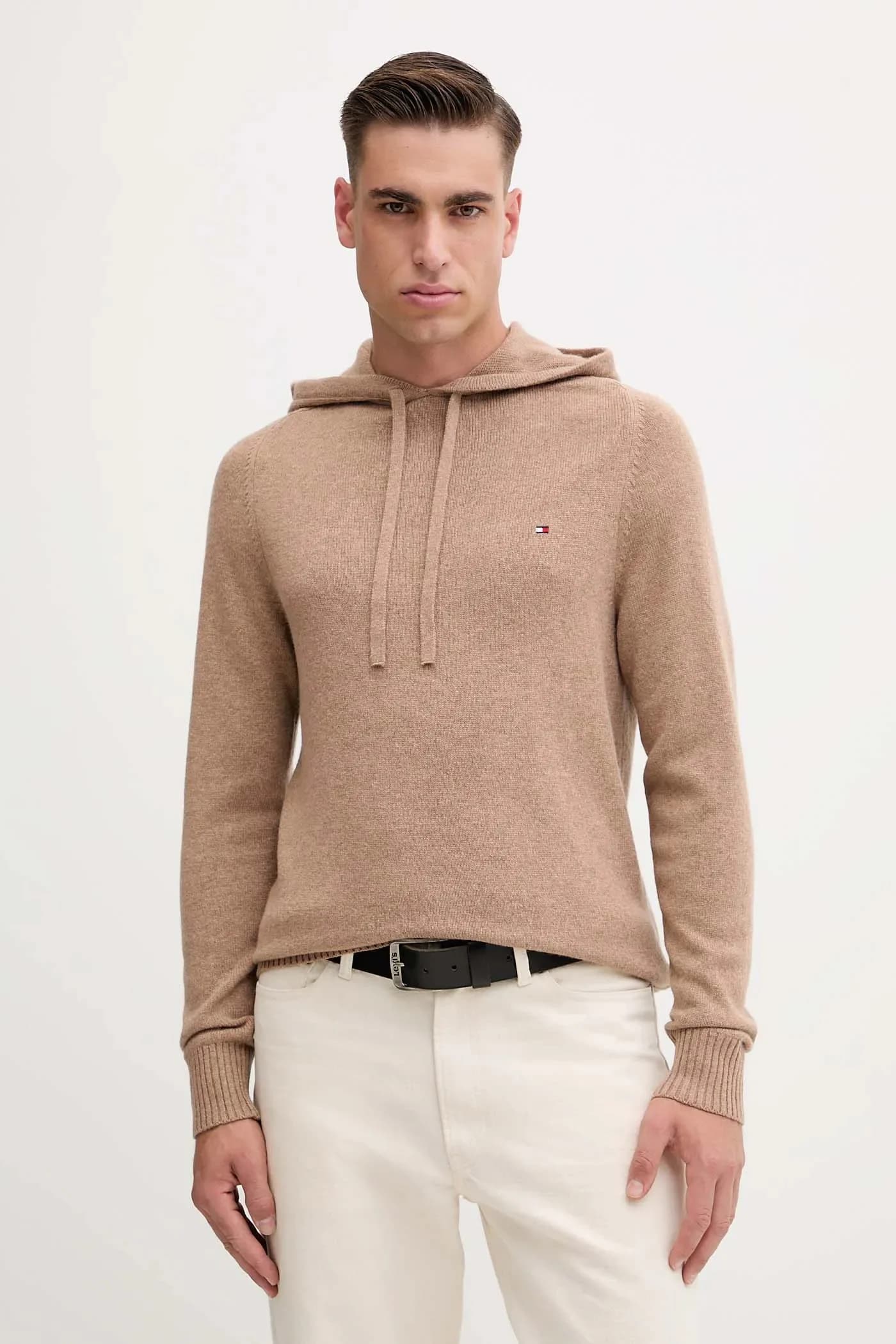 Шерстяной свитер