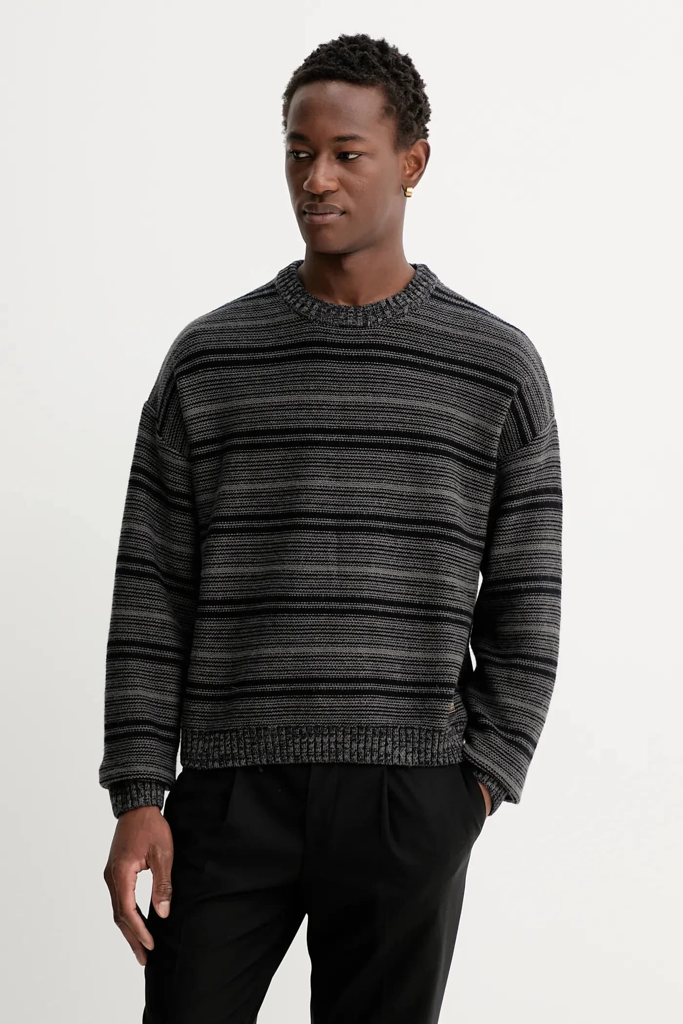 Свитер из смесовой шерсти