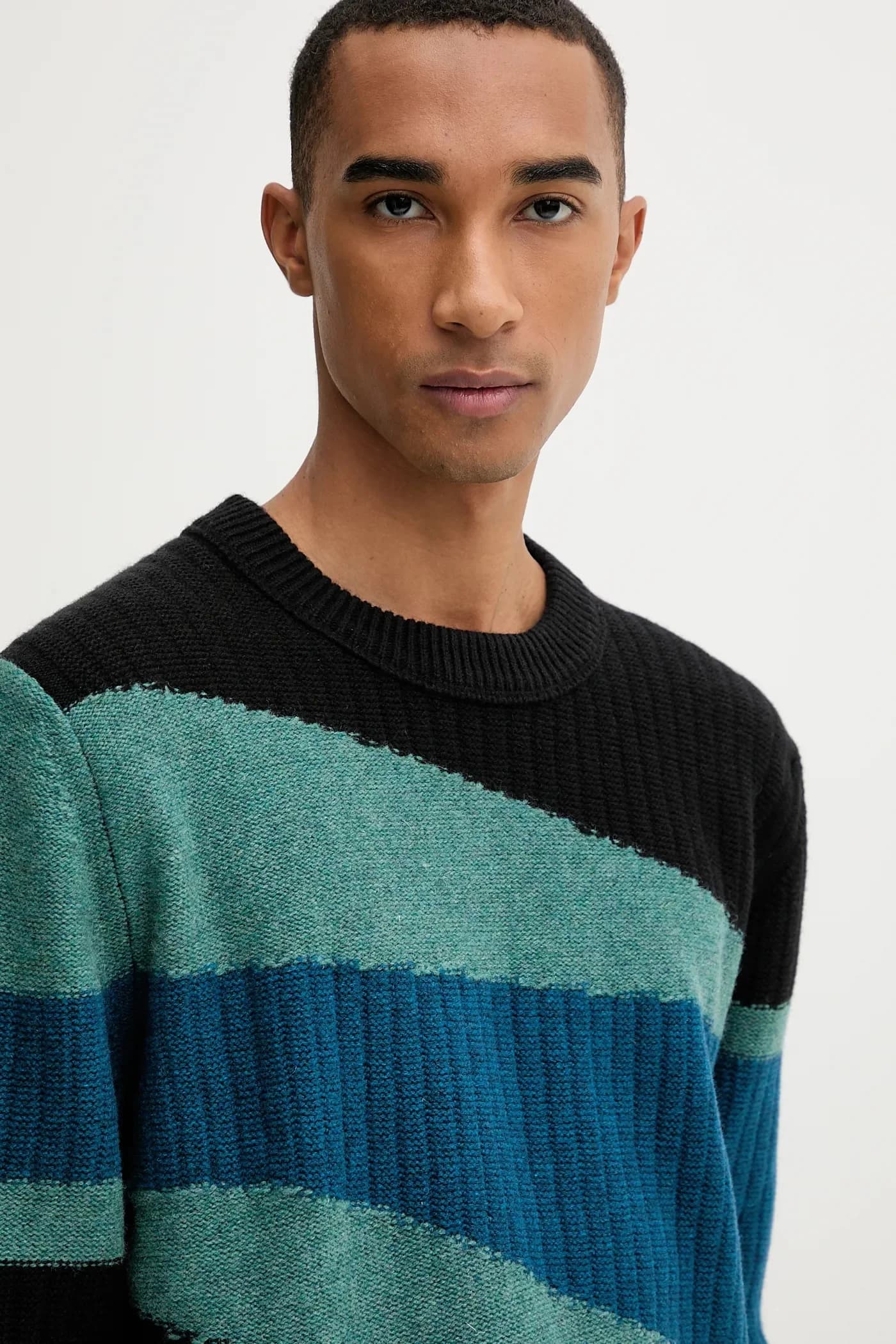 Шерстяной свитер - фото 4