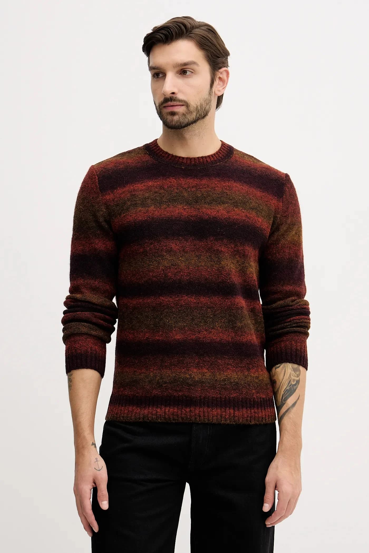 Свитер из смесовой шерсти