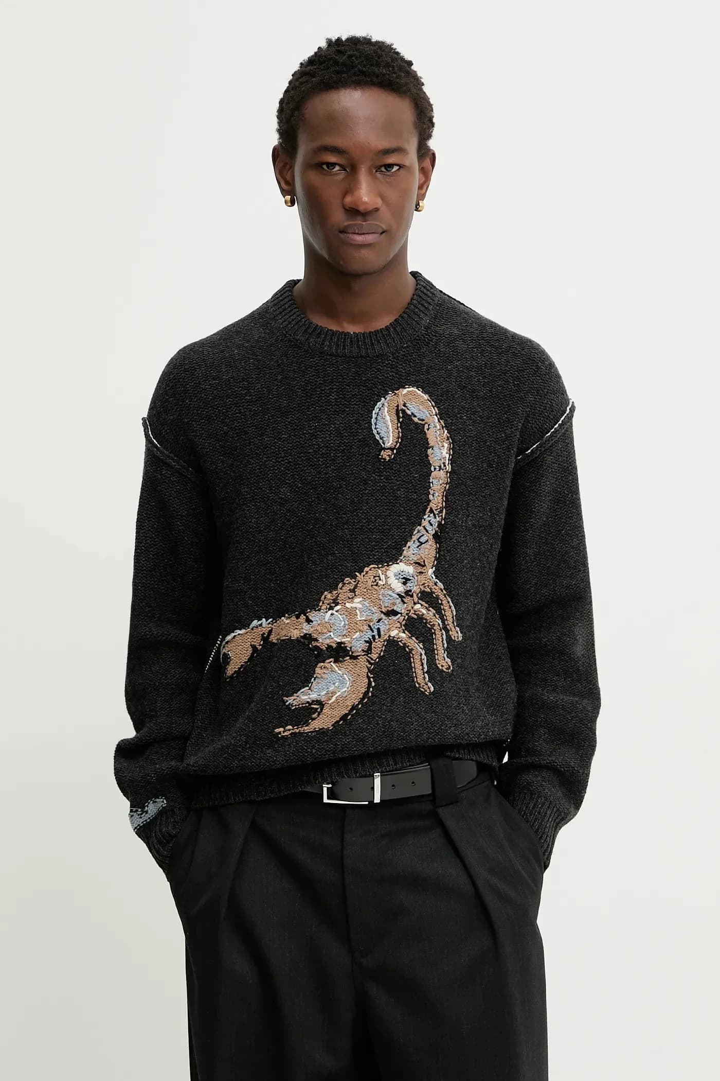 Шерстяной свитер