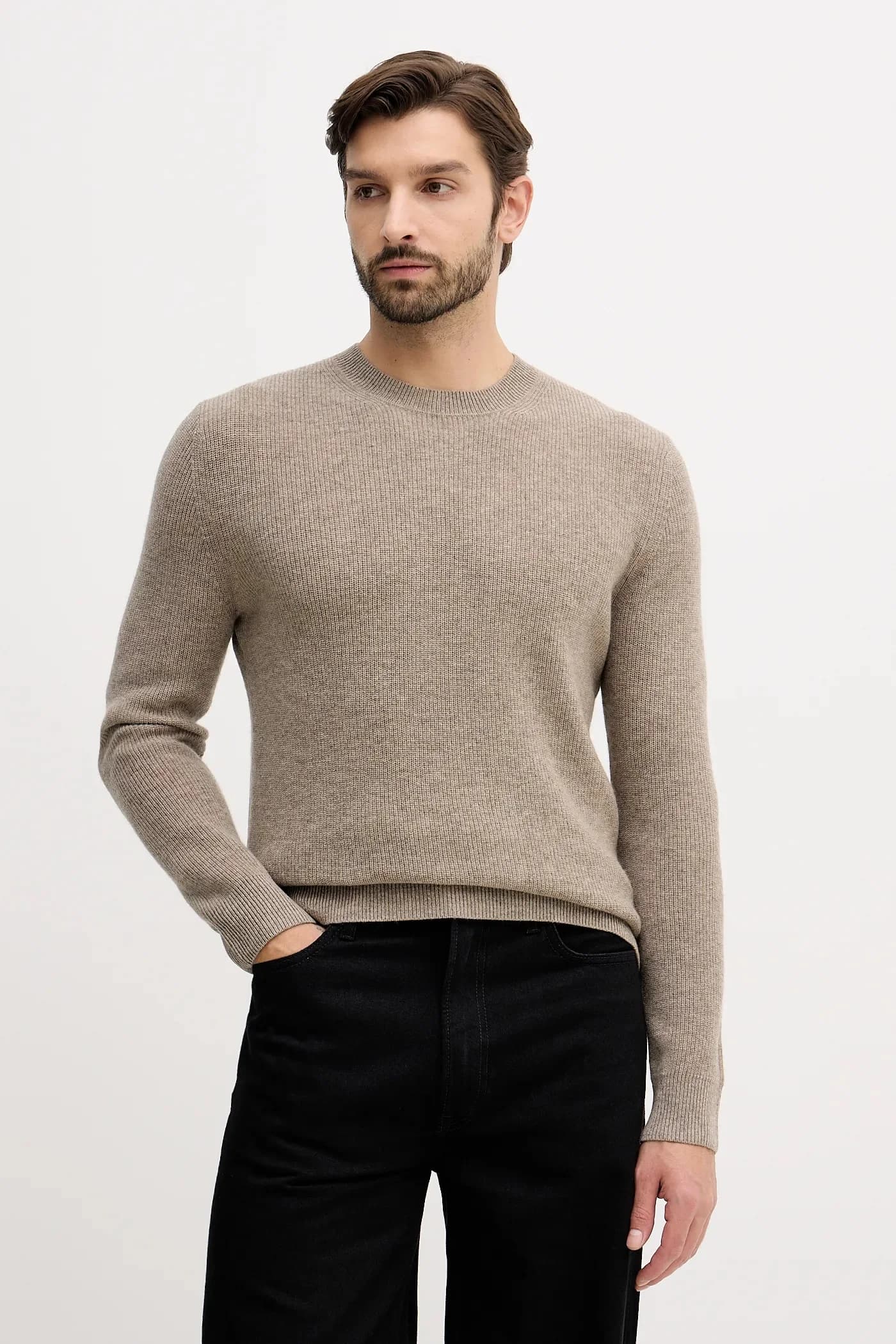 Свитер из смесовой шерсти