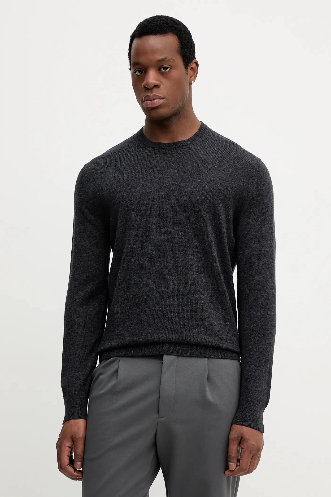 Шерстяной свитер