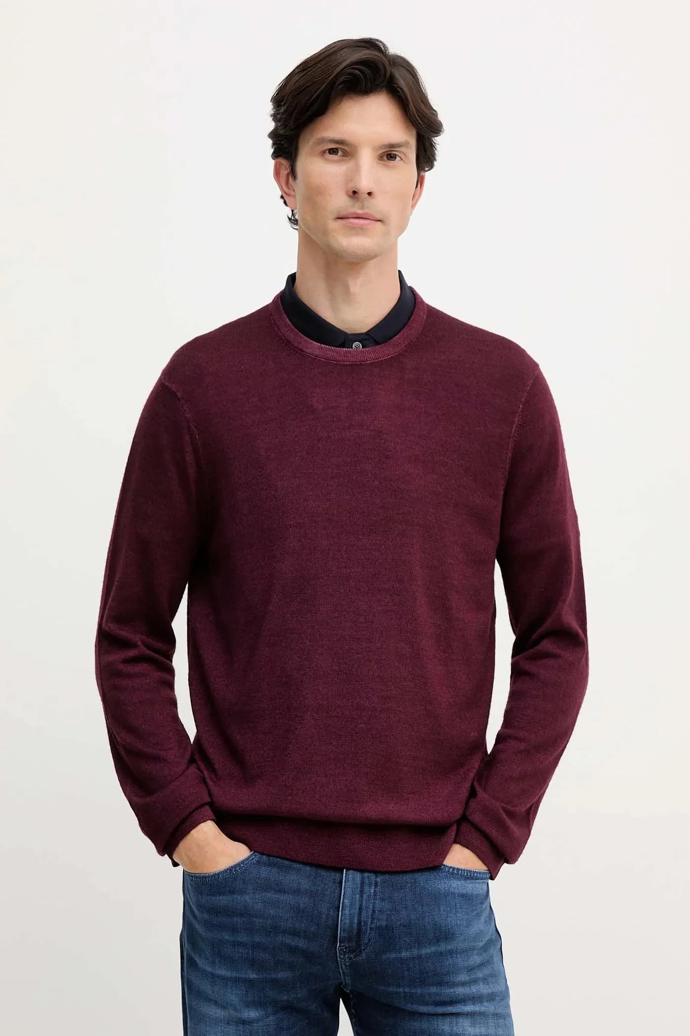 Шерстяной свитер