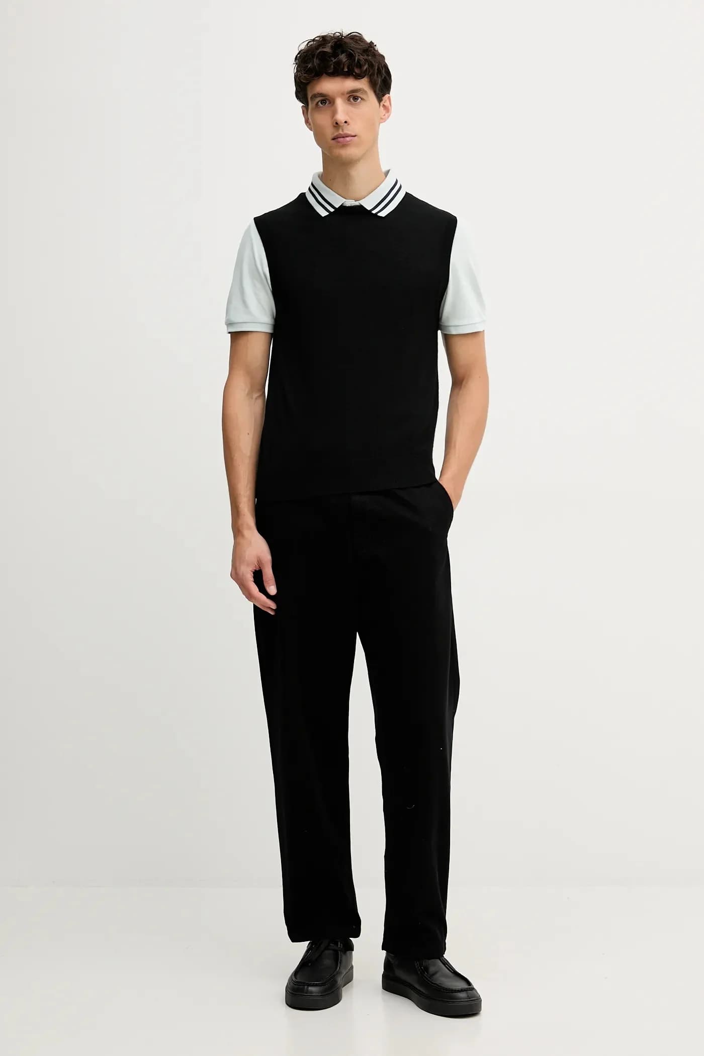 Шерстяной жилет - фото 2